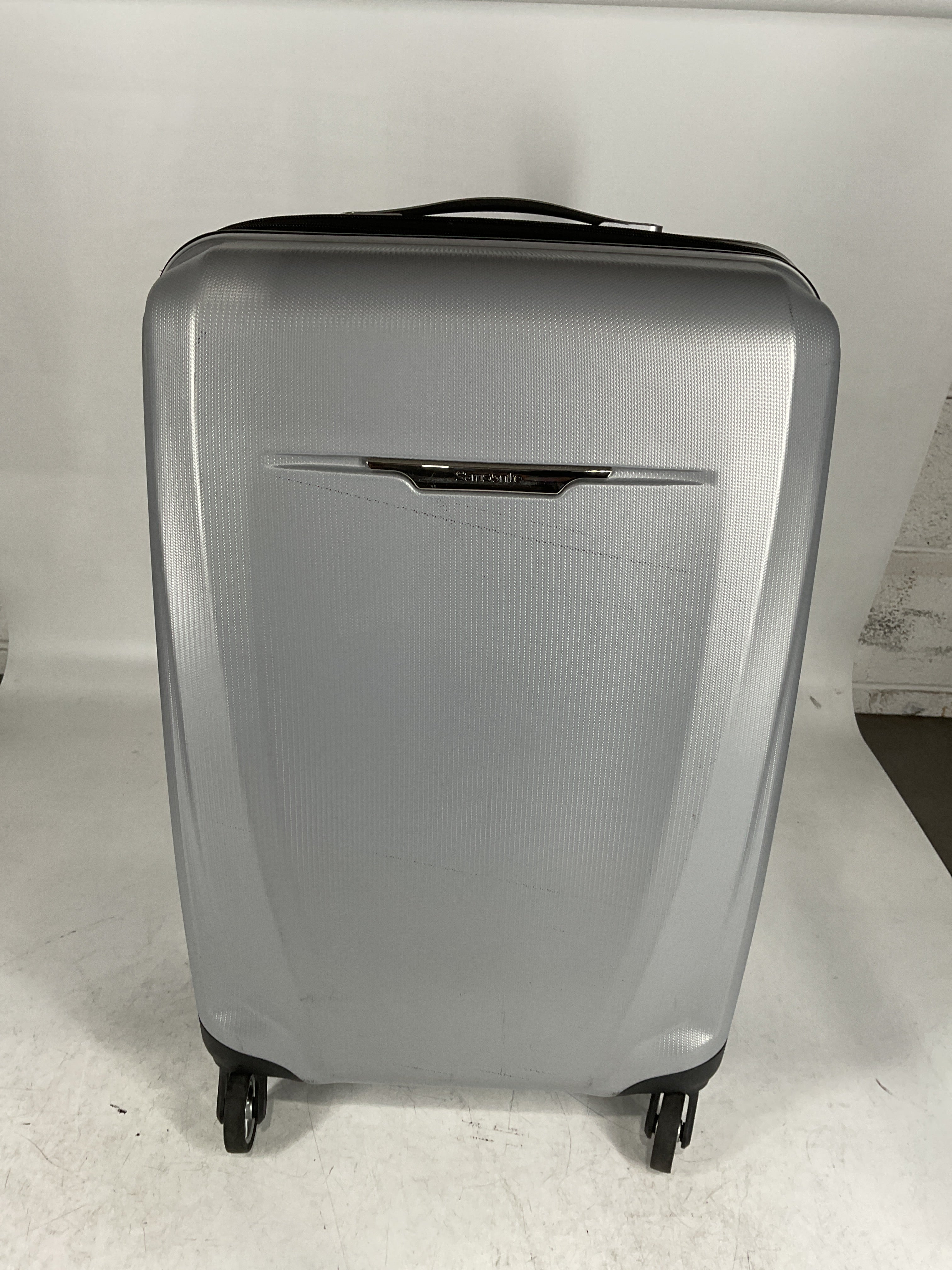 Samsonite Winfield 3 DLX Spinner U3