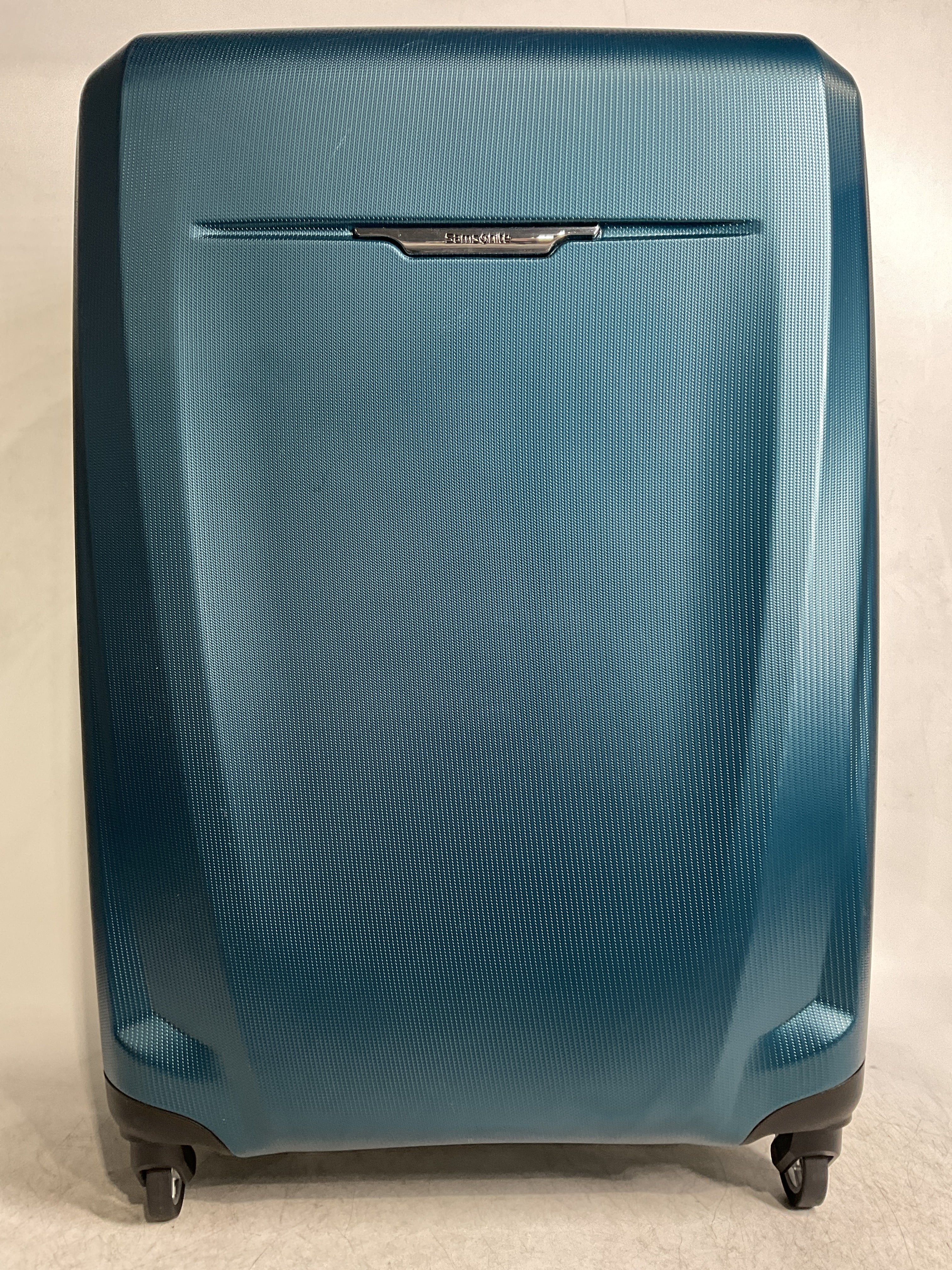 Samsonite Winfield 3 DLX Spinner ( Navy , Checked-Large 28-Inch ) Navy Checked Large 28 Inch U4