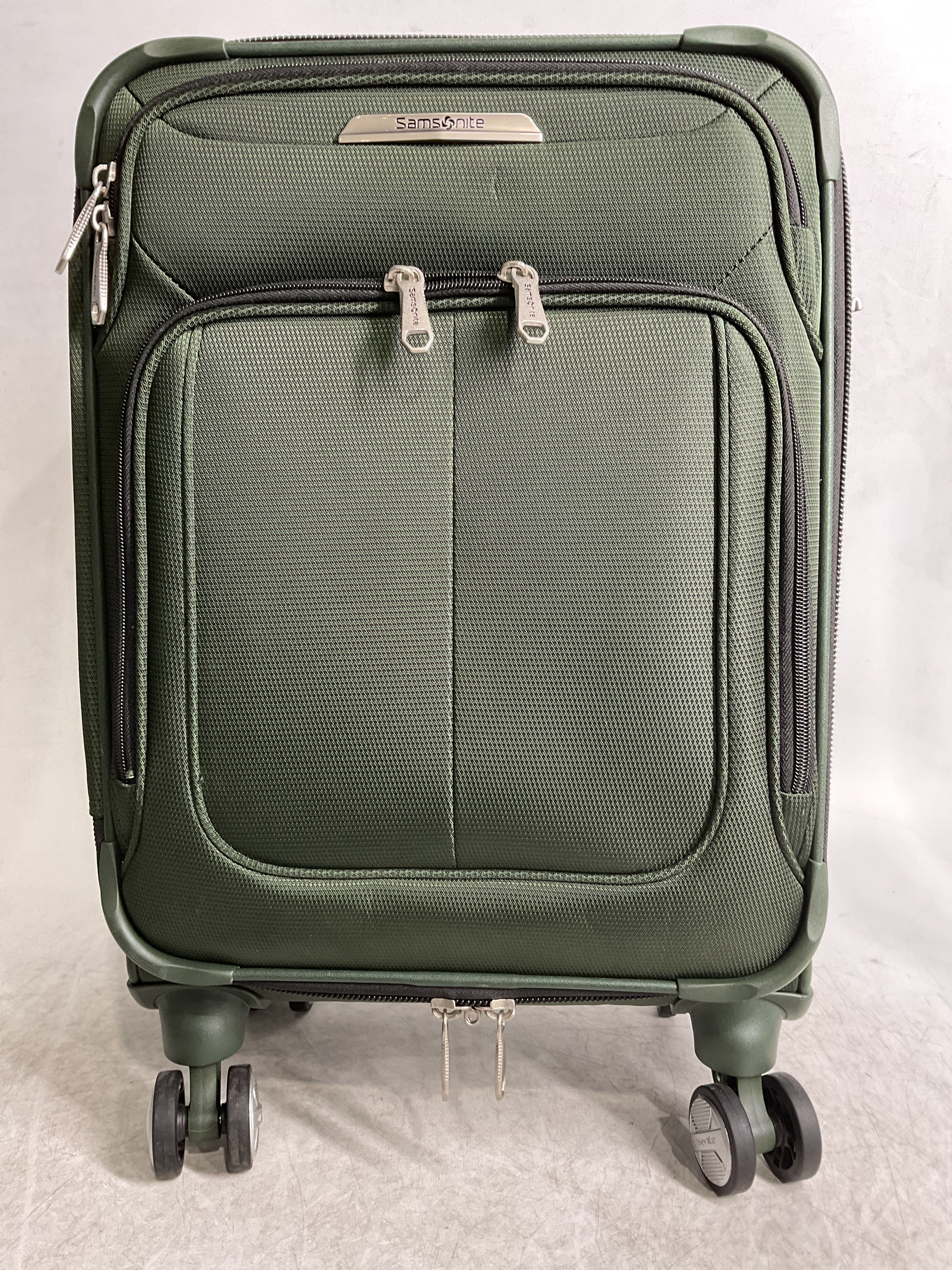 Samsonite SoLyte DLX Carry-On Expandable Spinner ( Cedar Green , Carry-On 20-Inch ) Cedar Green Carry On 20 Inch U3