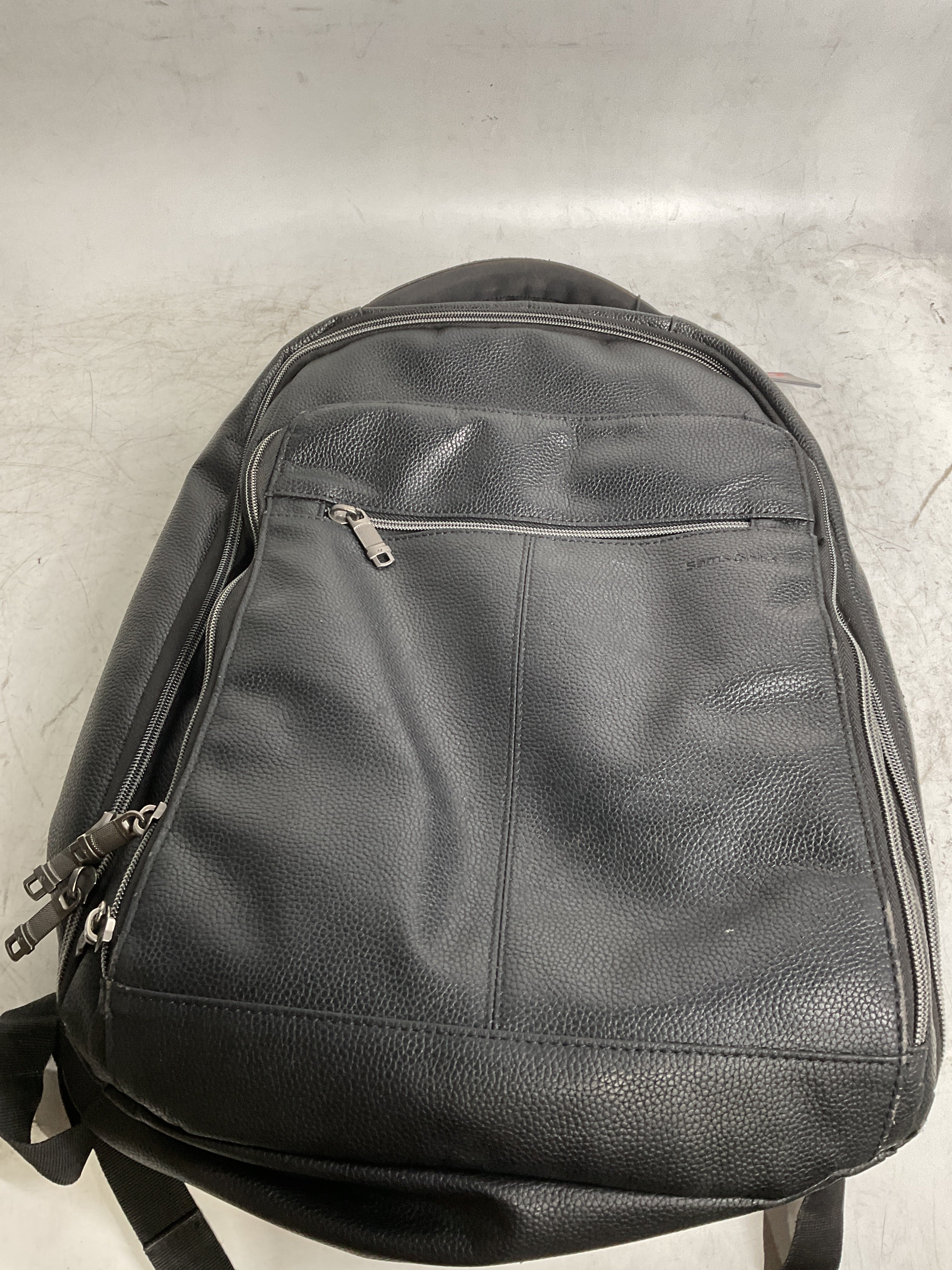 Samsonite Classic Leather Backpack ( Black , One Size ) Black One Size U2