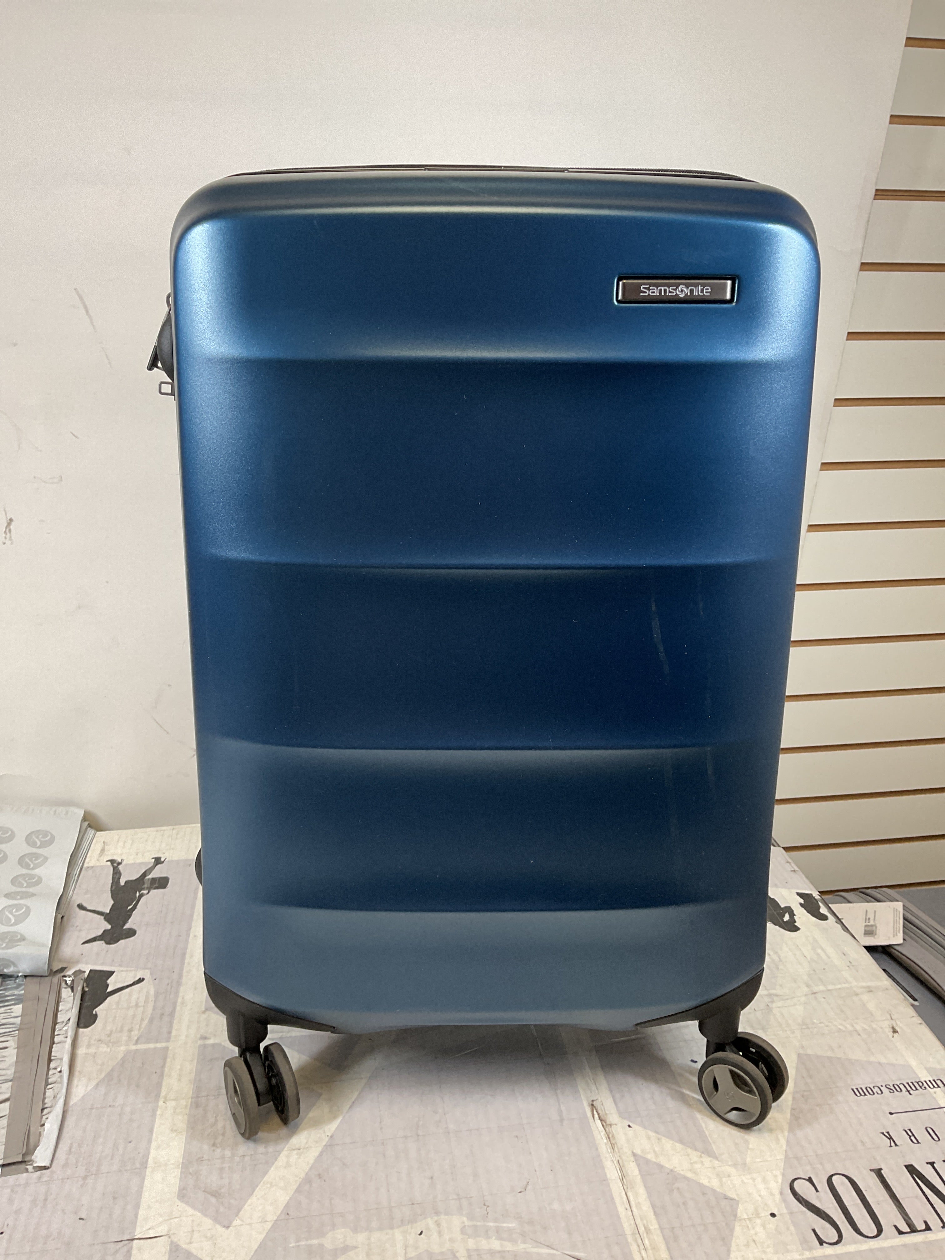 Samsonite Octiv Hardside Spinner ( Blue Denim , Check-Medium 24 ) Blue Denim Check Medium 24 U10