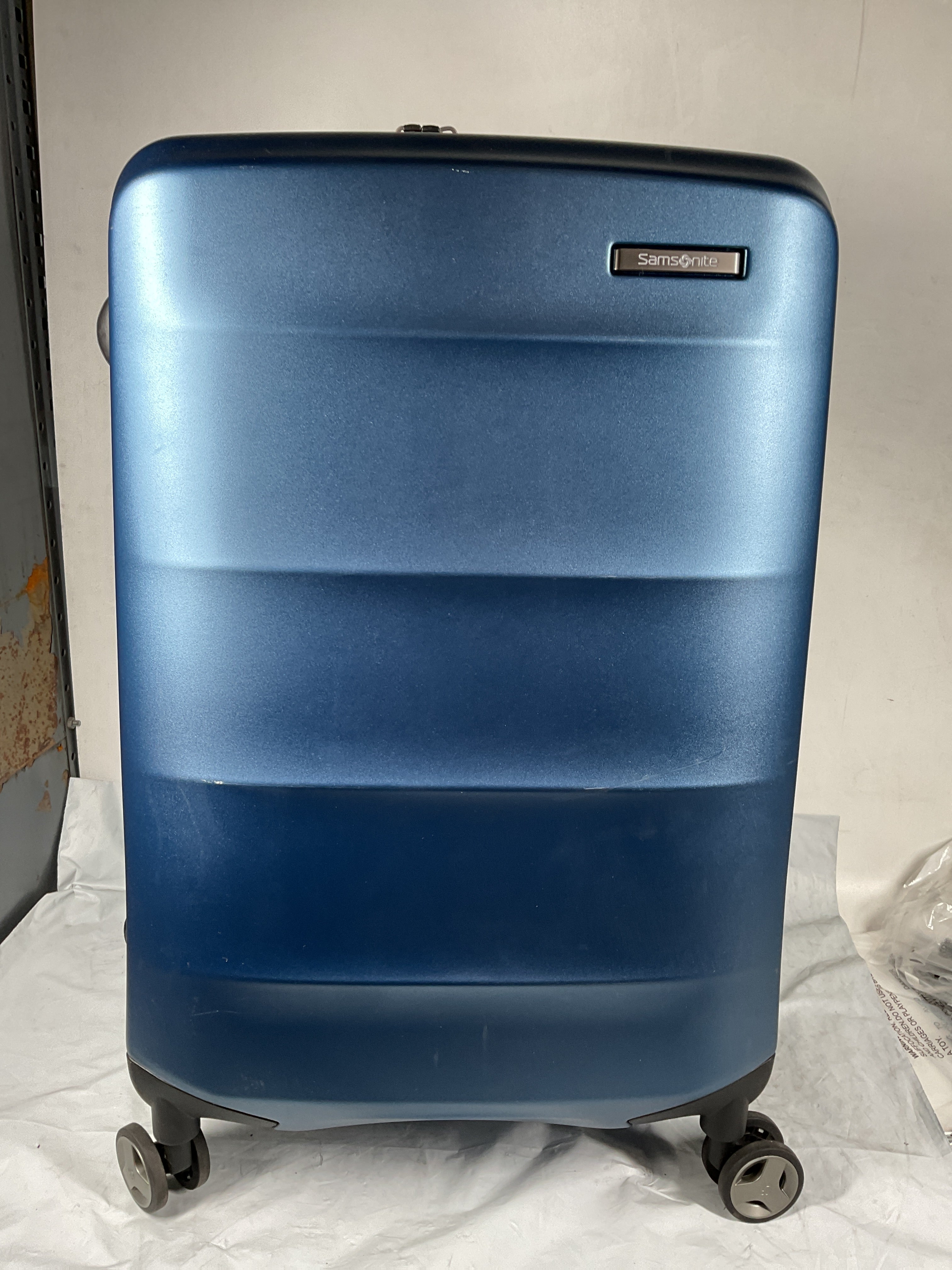 Samsonite Octiv Hardside Spinner ( Blue Denim , Check-Medium 24 ) Blue Denim Check Medium 24 U2