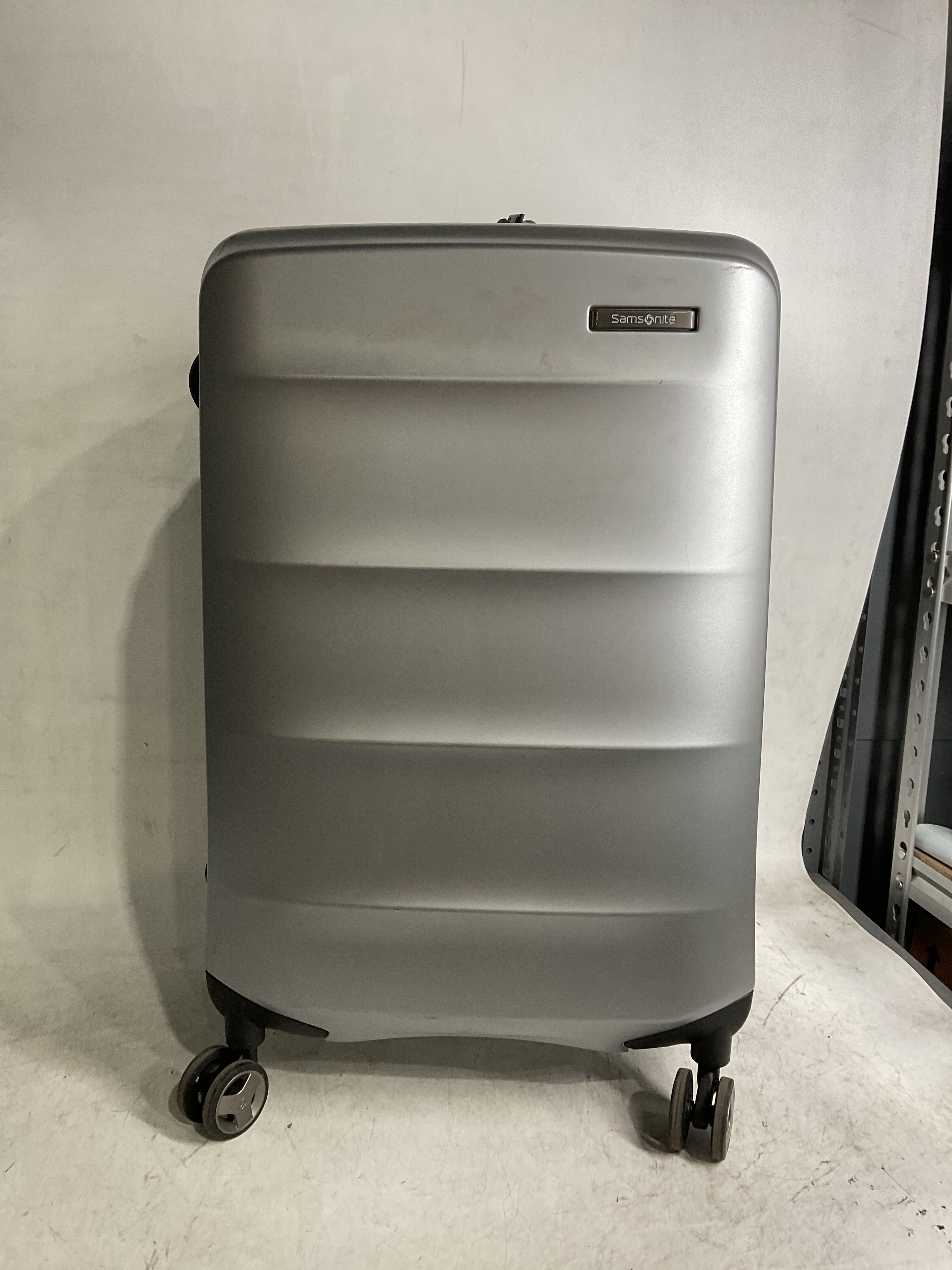 Samsonite Octiv Hardside Spinner ( Aluminum Silver , Check-Medium 24 ) Aluminum Silver Check Medium 24 U1