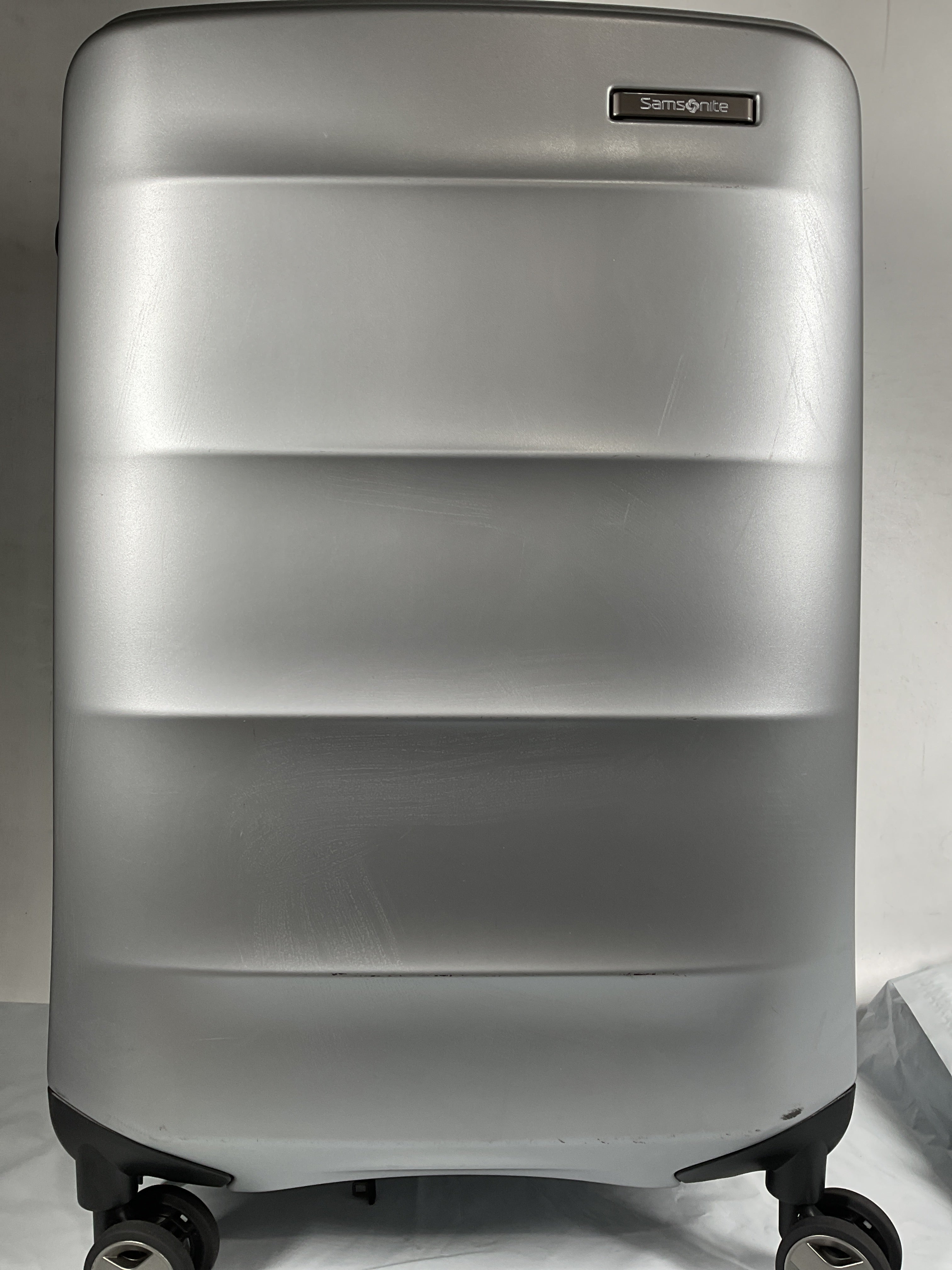 Samsonite Octiv Hardside Spinner ( Aluminum Silver , Check-Medium 24 ) Aluminum Silver Check Medium 24 U5