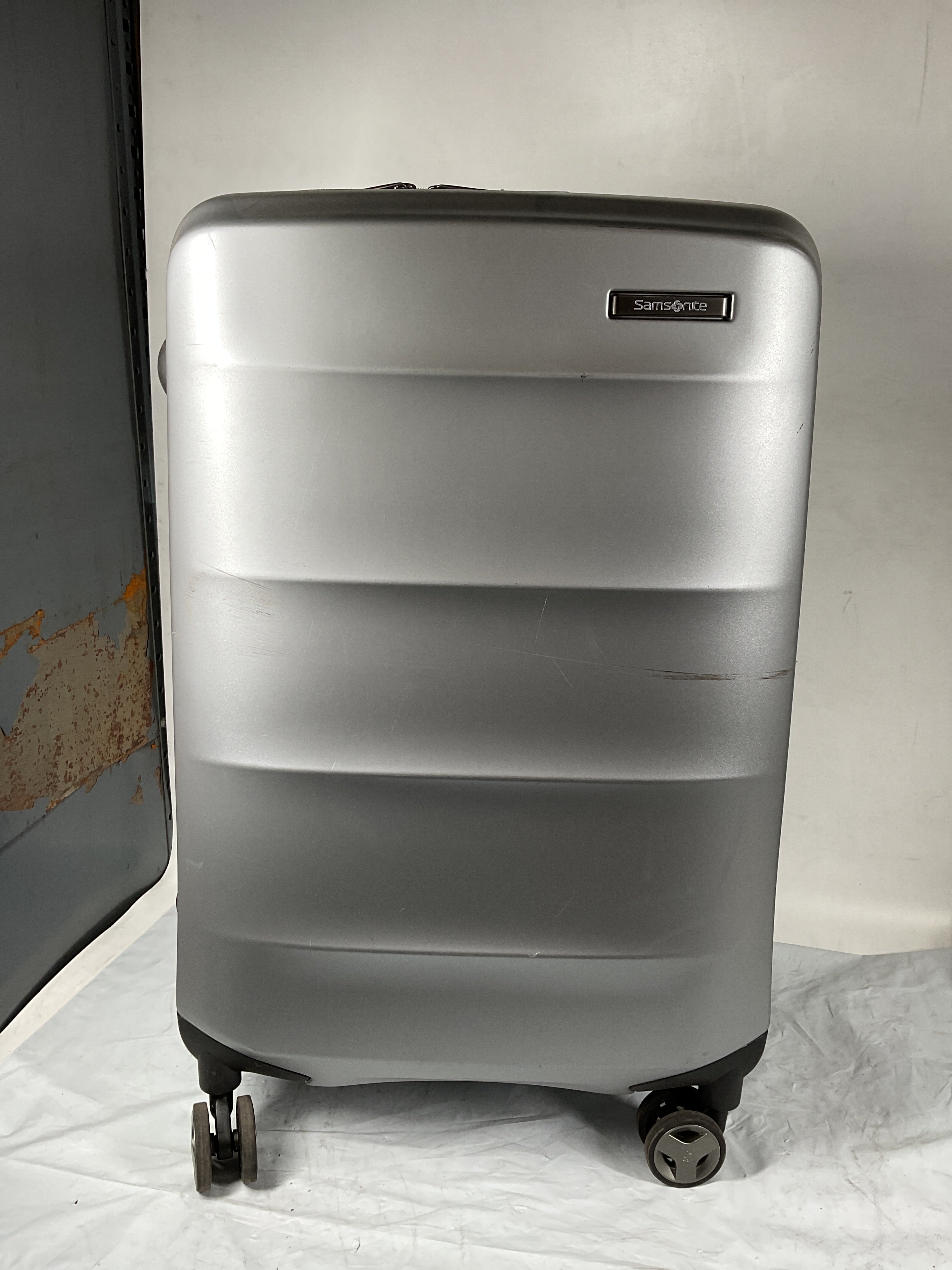Samsonite Octiv Hardside Spinner ( Aluminum Silver , Check-Medium 24 ) Aluminum Silver Check Medium 24 U6