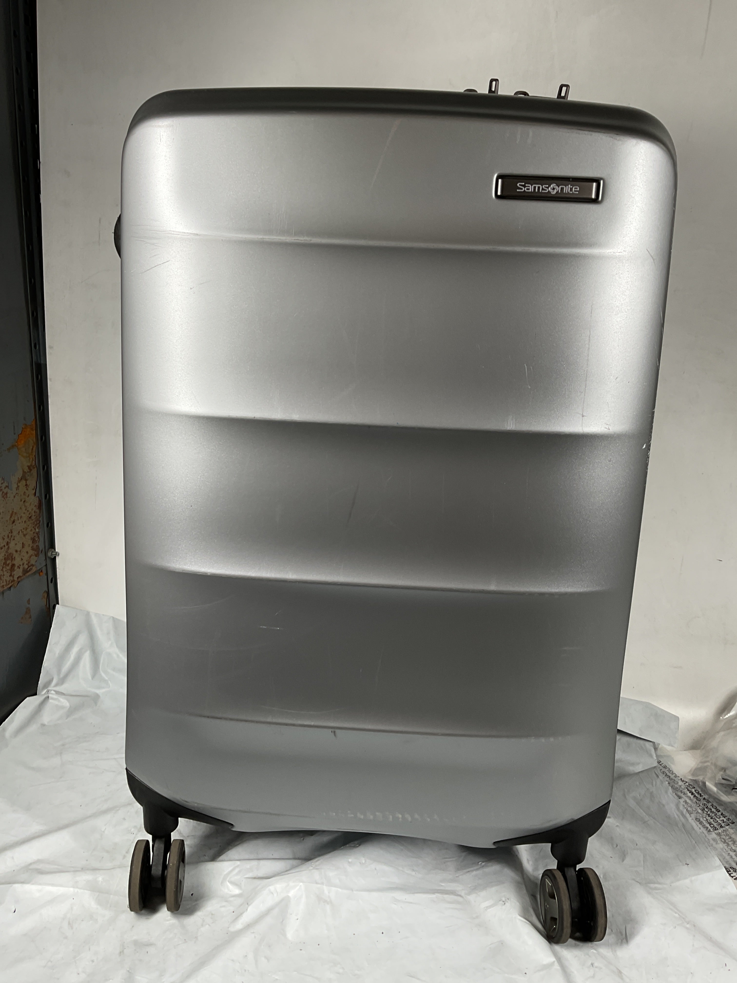 Samsonite Octiv Hardside Spinner ( Aluminum Silver , Check-Medium 24 ) Aluminum Silver Check Medium 24 U8