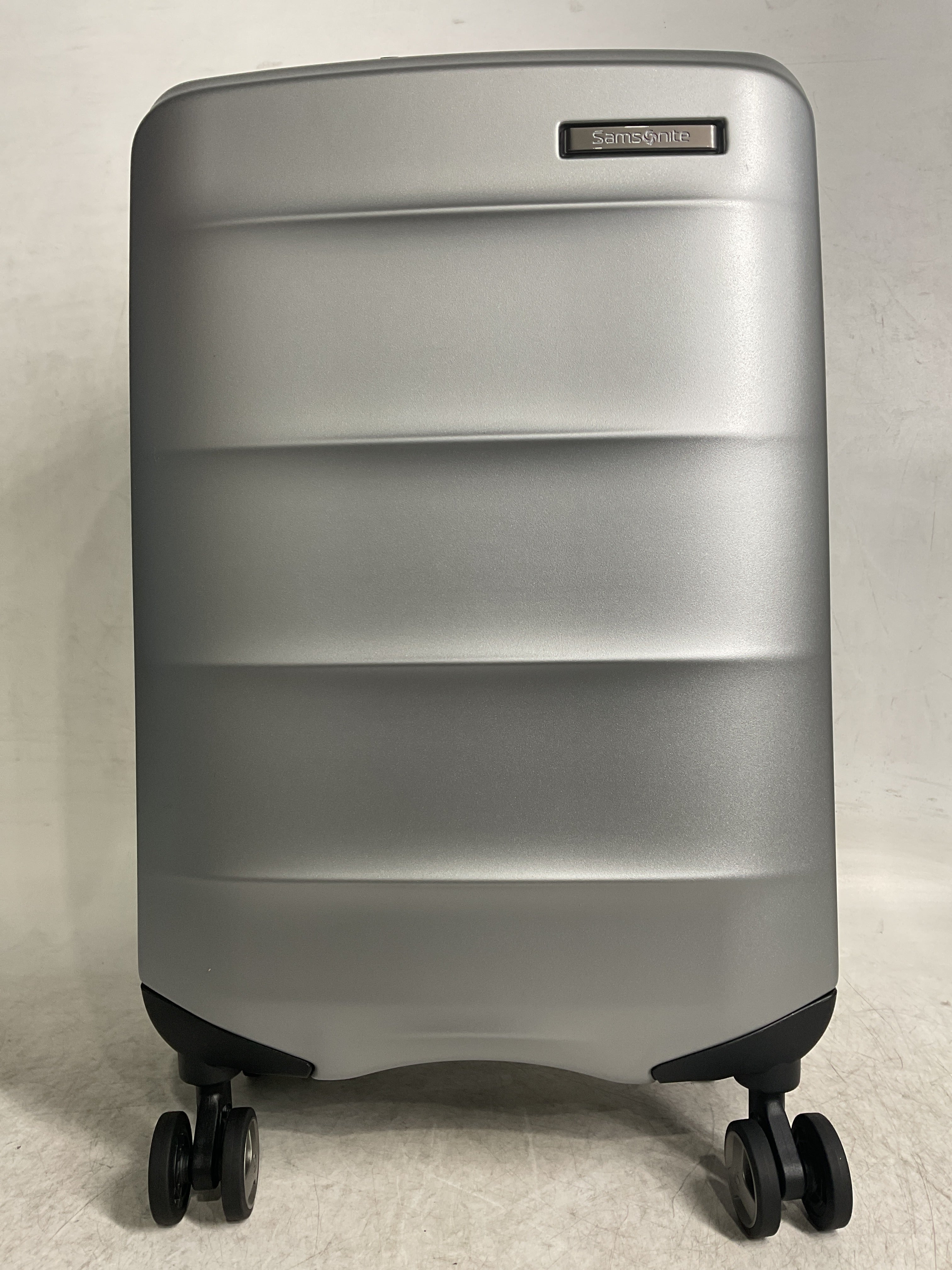 Samsonite Octiv Hardside Spinner ( Aluminum Silver , Carry-On 20-Inch ) Aluminum Silver Carry On 20 Inch U3