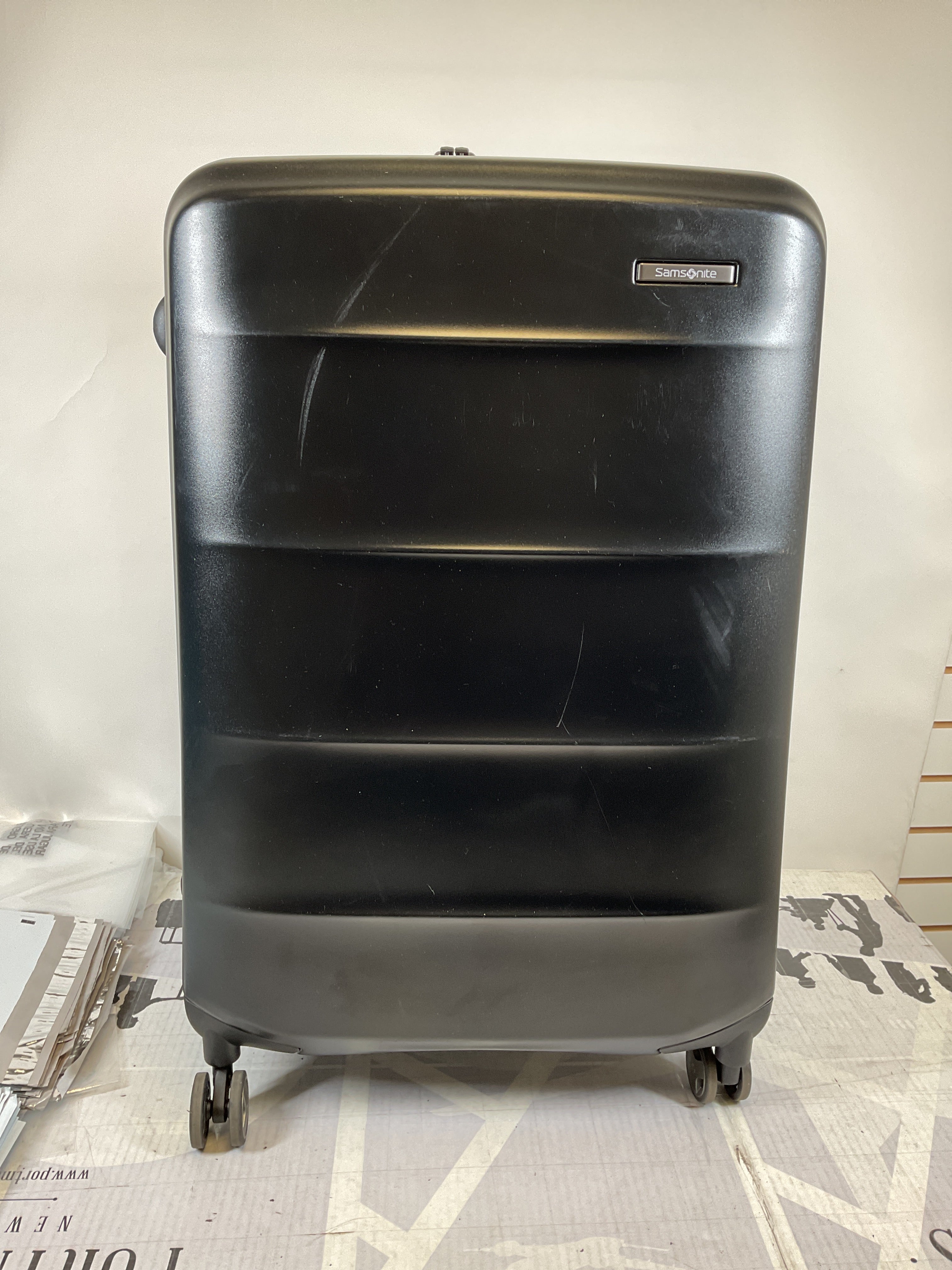 Samsonite Octiv Hardside Spinner ( Stealth Black , 3-Piece Set (20/24/28) ) Stealth Black 3 Piece Set 20 24 28 U1