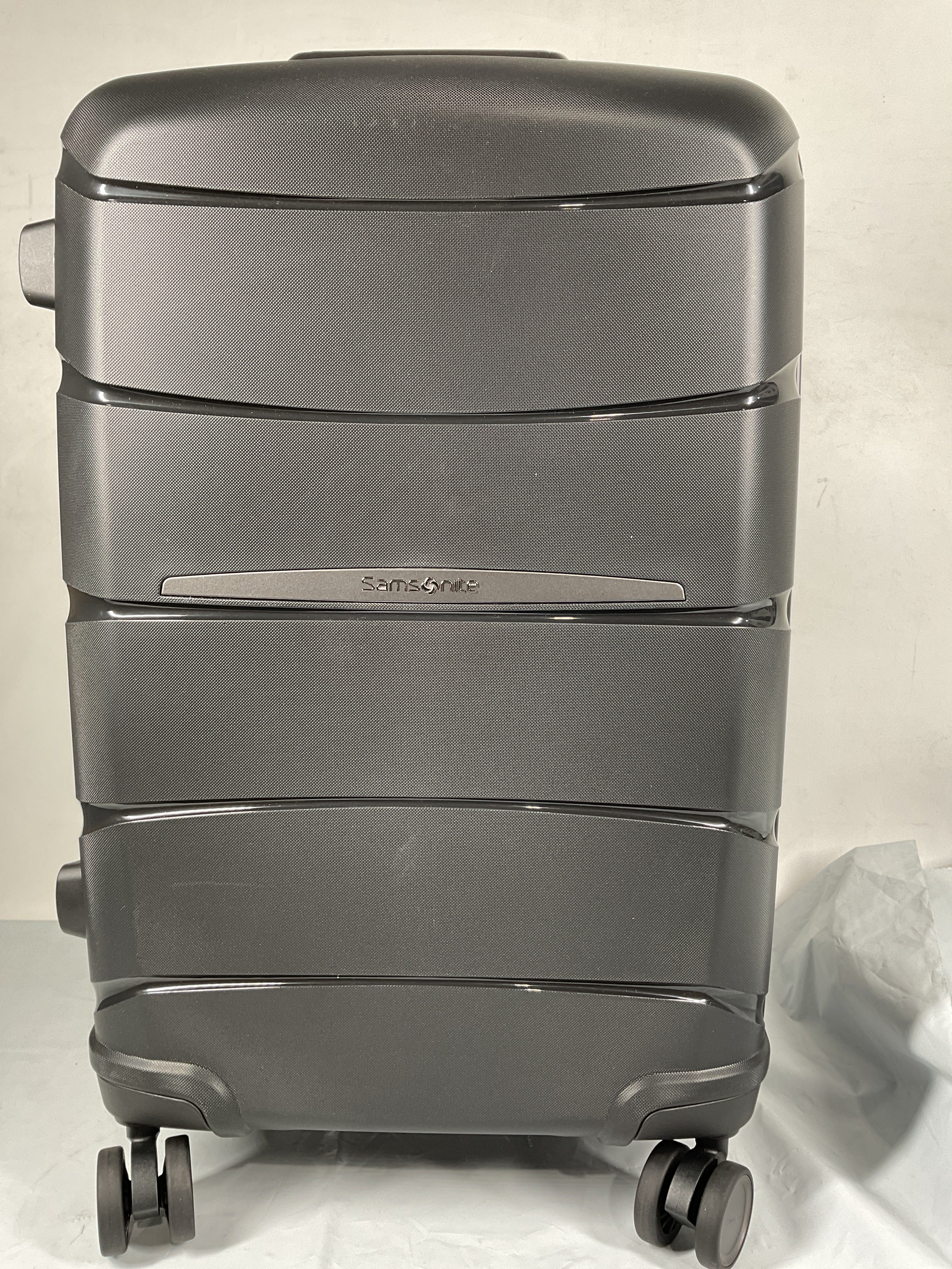 Samsonite Outline Pro Carry-On Spinner ( Midnight Blue , One Size ) Midnight Blue One Size U1
