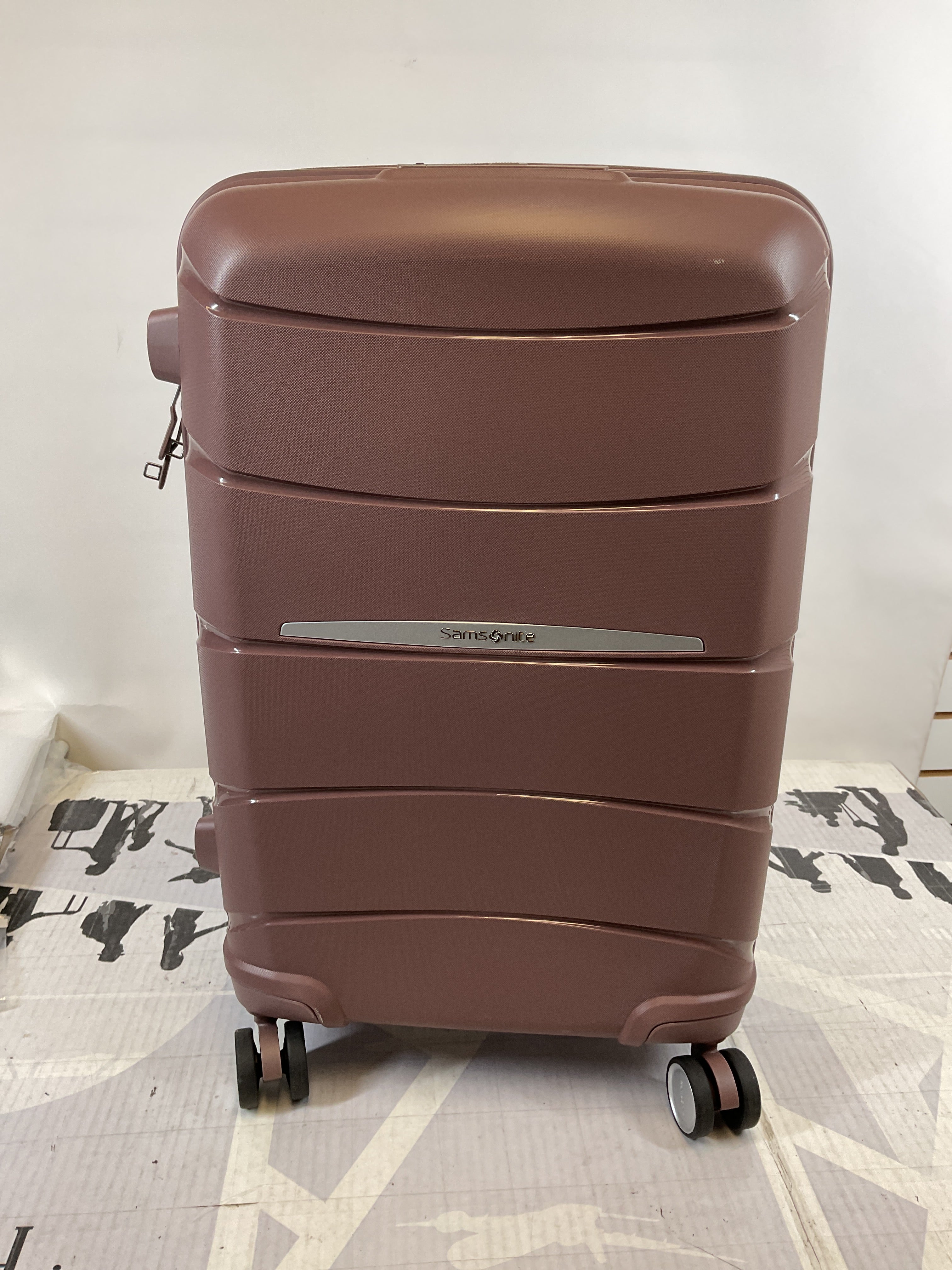 Samsonite Outline Pro Carry-On Spinner ( Cocoa Chocolate Mauve , One Size ) Cocoa Chocolate Mauve One Size U3