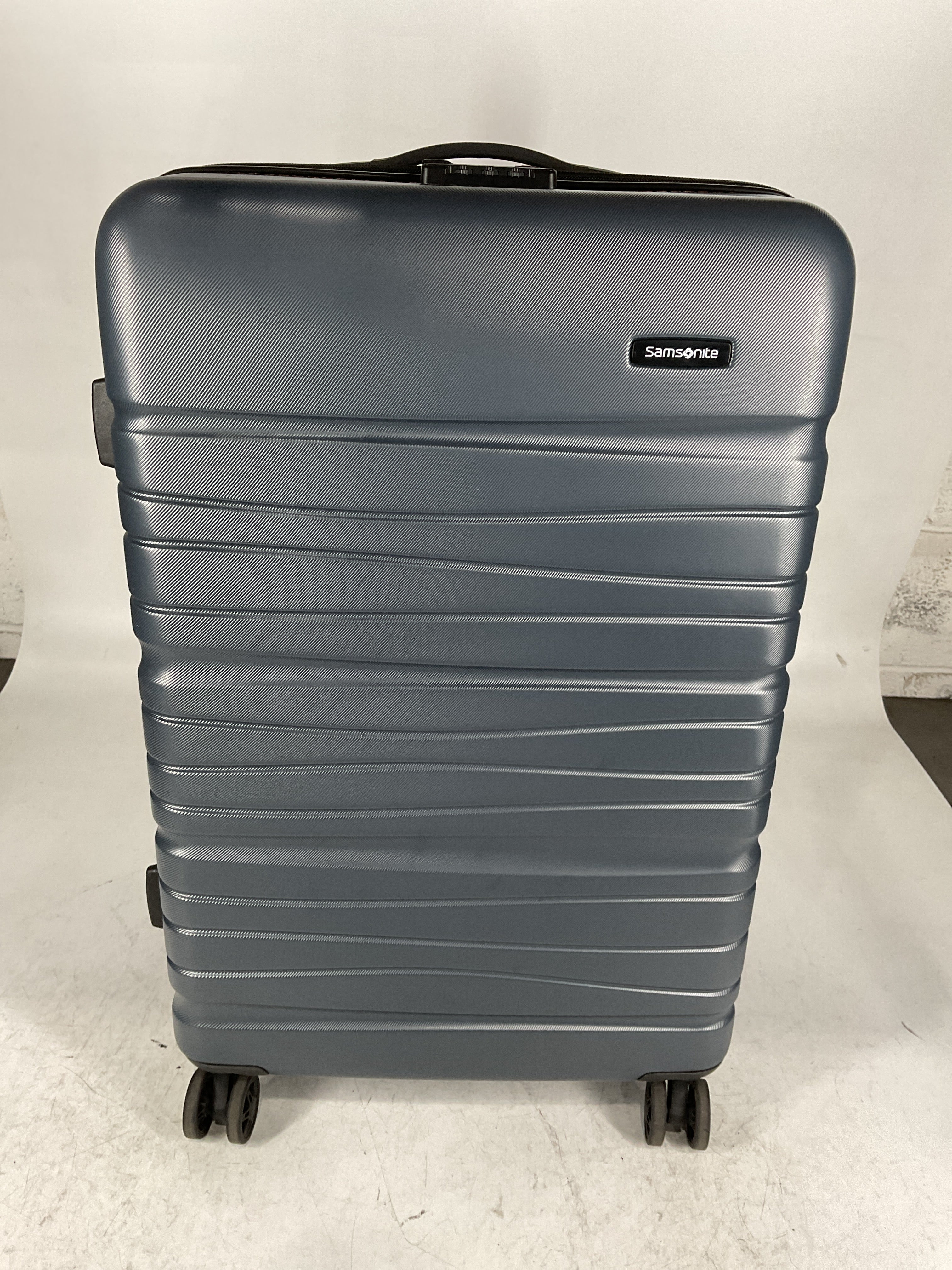 Samsonite Evolve SE Hardside Expandable Spinner Luggage U2