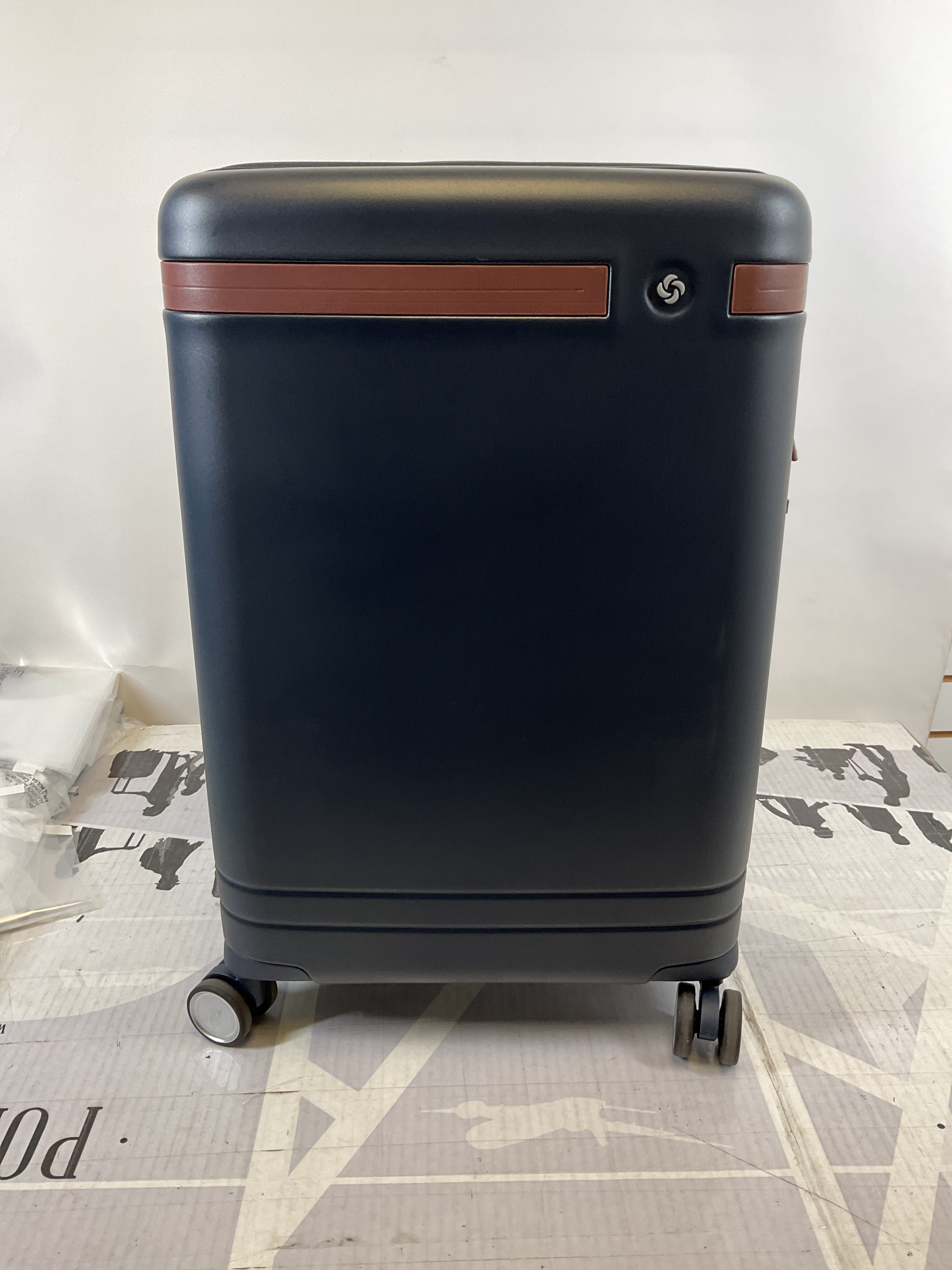 Samsonite Virtuosa Hardside Expandable Luggage with Spinner Wheels ( Navy , Carry-On 21-Inch ) Navy Carry On 21 Inch U14