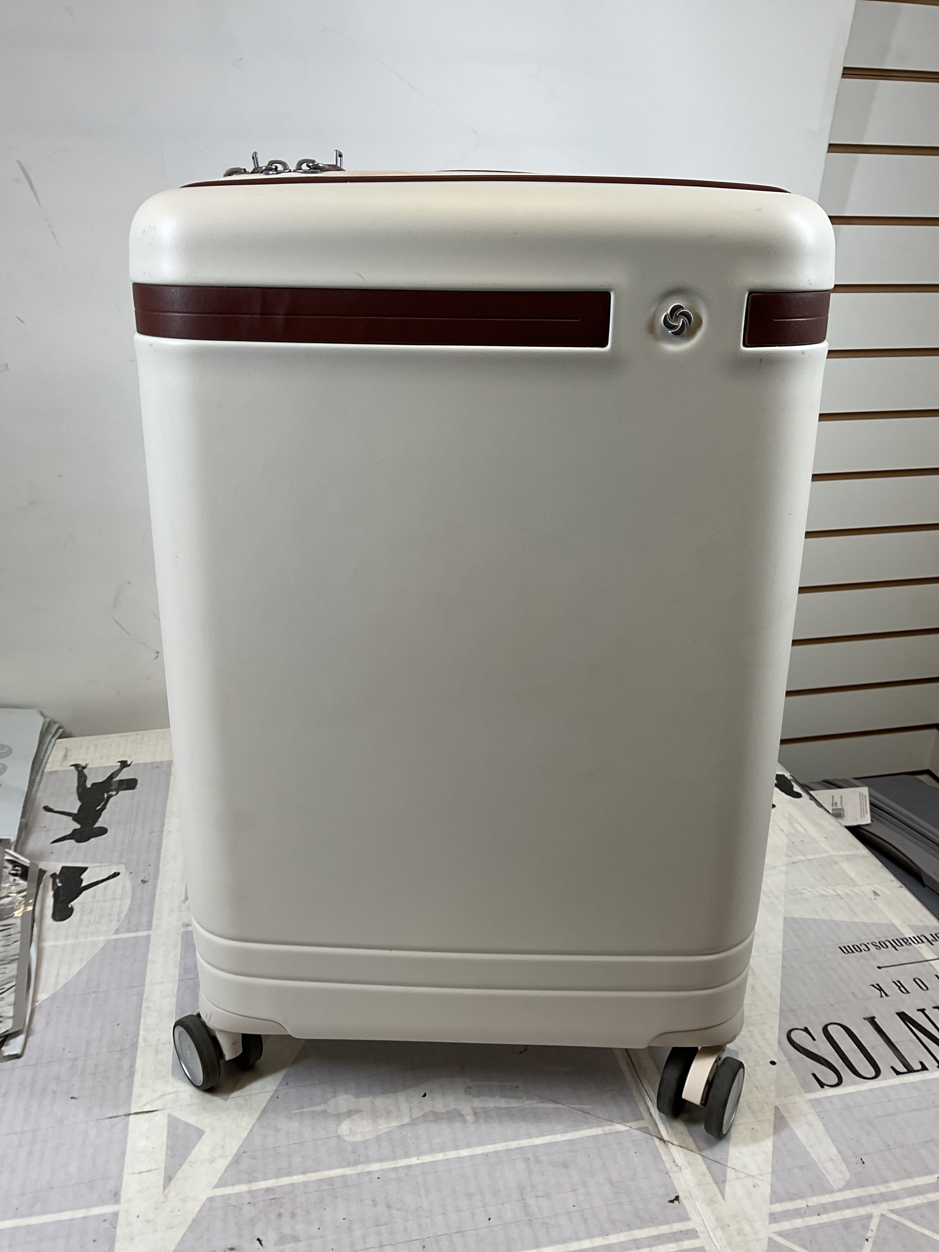 Samsonite Virtuosa Hardside Expandable Luggage with Spinner Wheels ( Off White , Carry-On 21-Inch ) Off White Carry On 21 Inch U12
