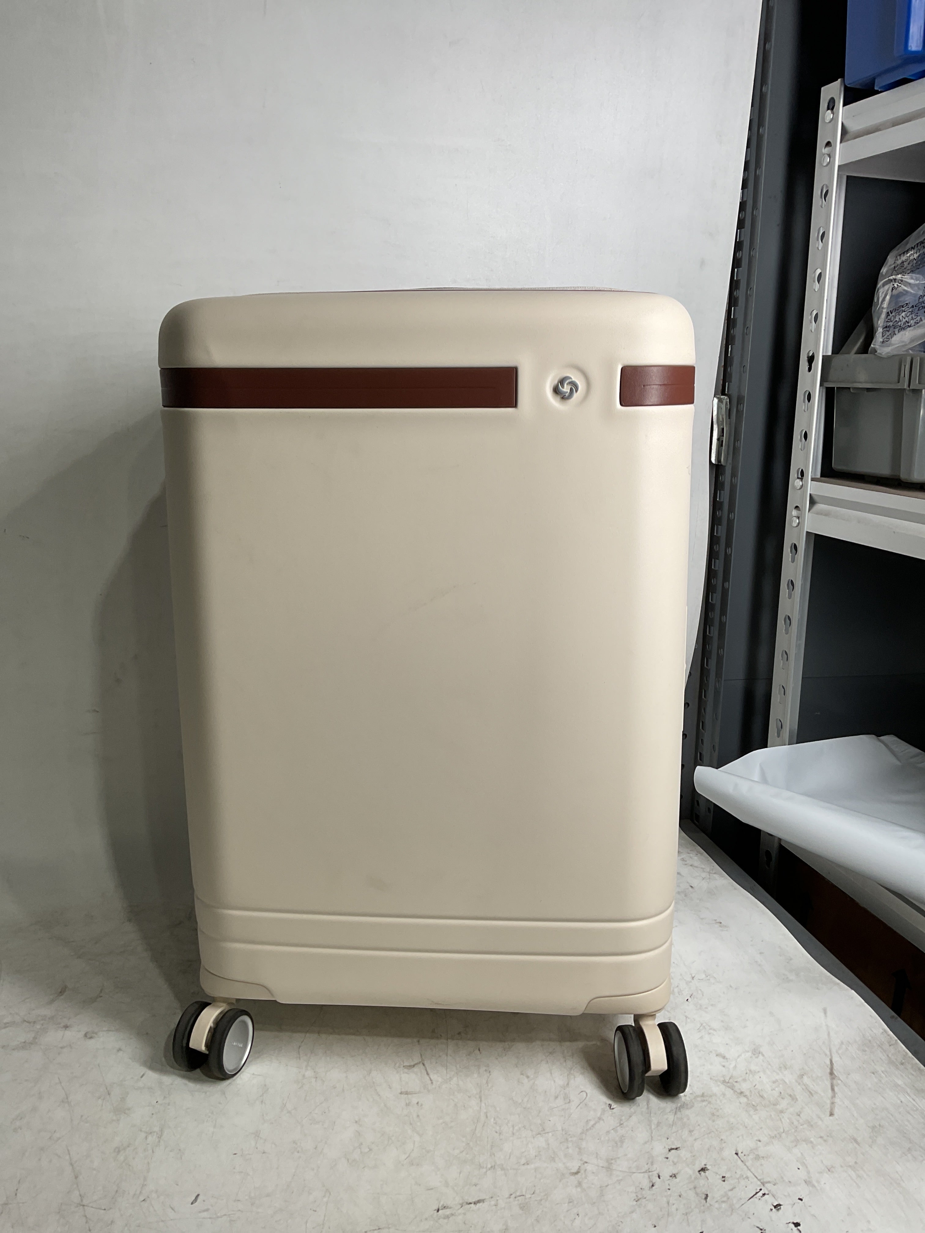 Samsonite Virtuosa Hardside Expandable Luggage with Spinner Wheels ( Off White , Carry-On 21-Inch ) Off White Carry On 21 Inch U3