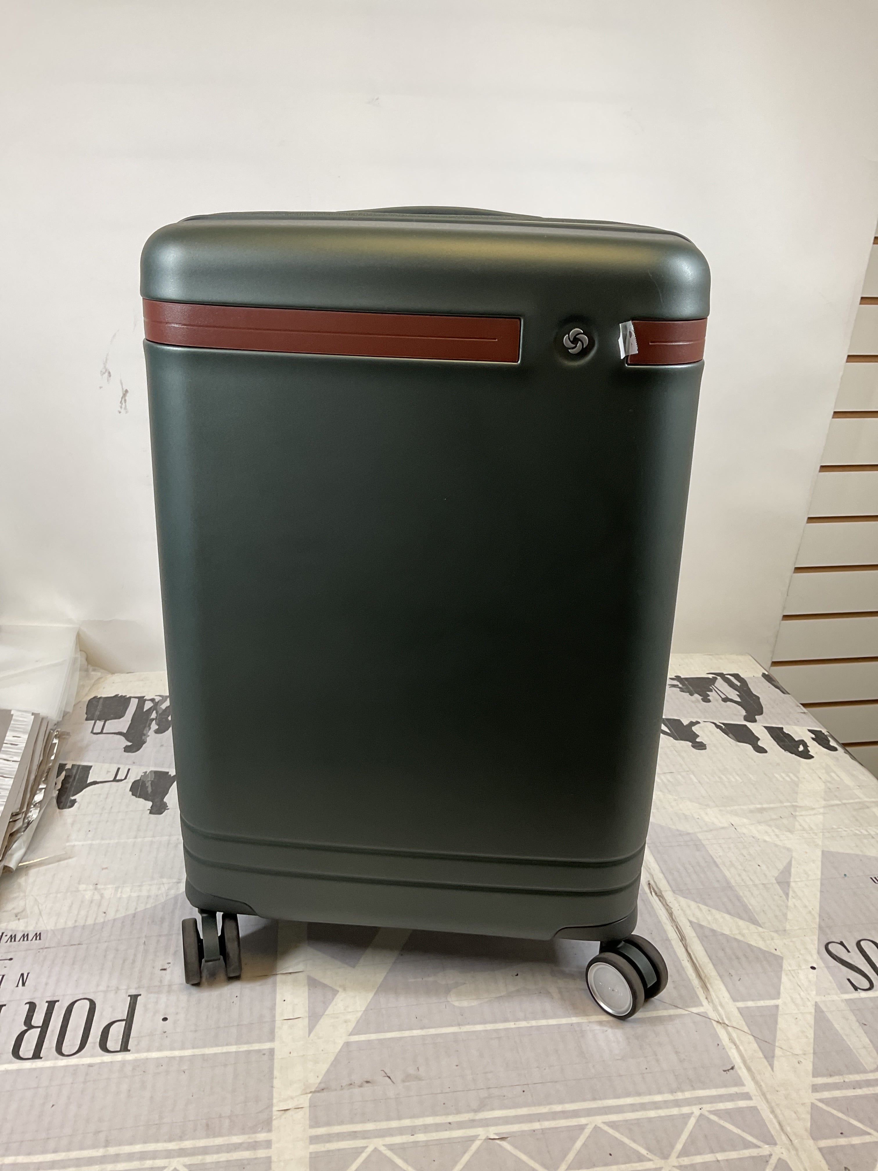Samsonite Virtuosa Hardside Expandable Luggage with Spinner Wheels ( Pine Green , Carry-On 21-Inch ) Pine Green Carry On 21 Inch U17