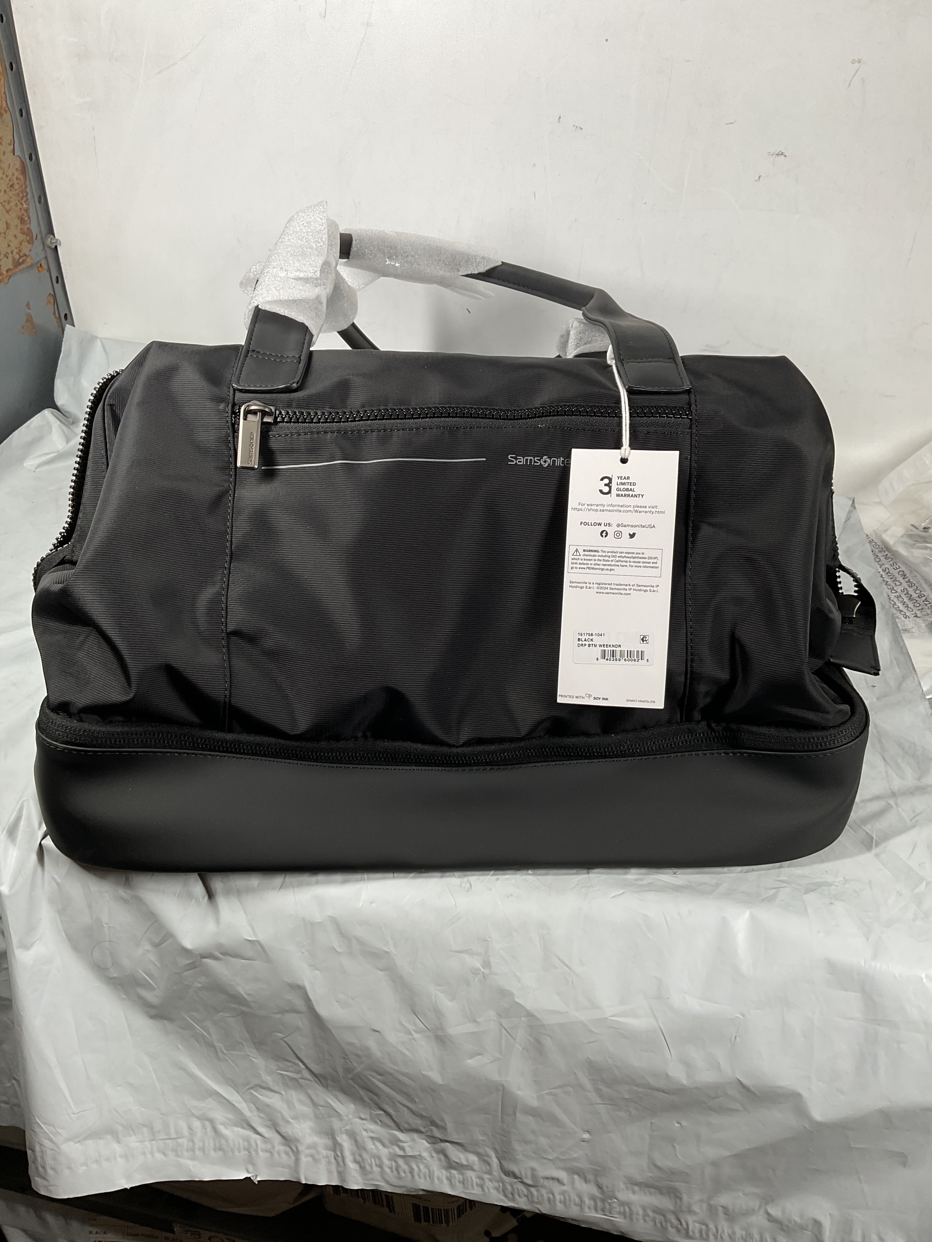 Samsonite Better Than Basic Drop Bottom Weekender ( Black , One Size ) Black One Size U3