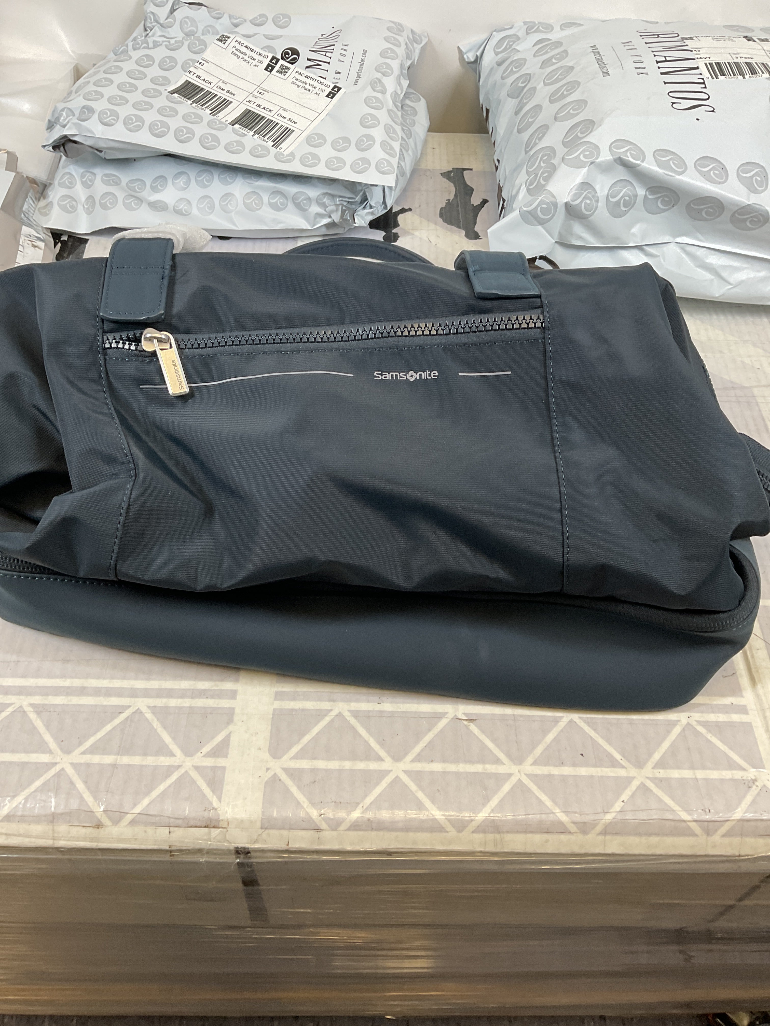 Samsonite Better Than Basic Drop Bottom Weekender ( Midnight Navy , One Size ) Midnight Navy One Size U1