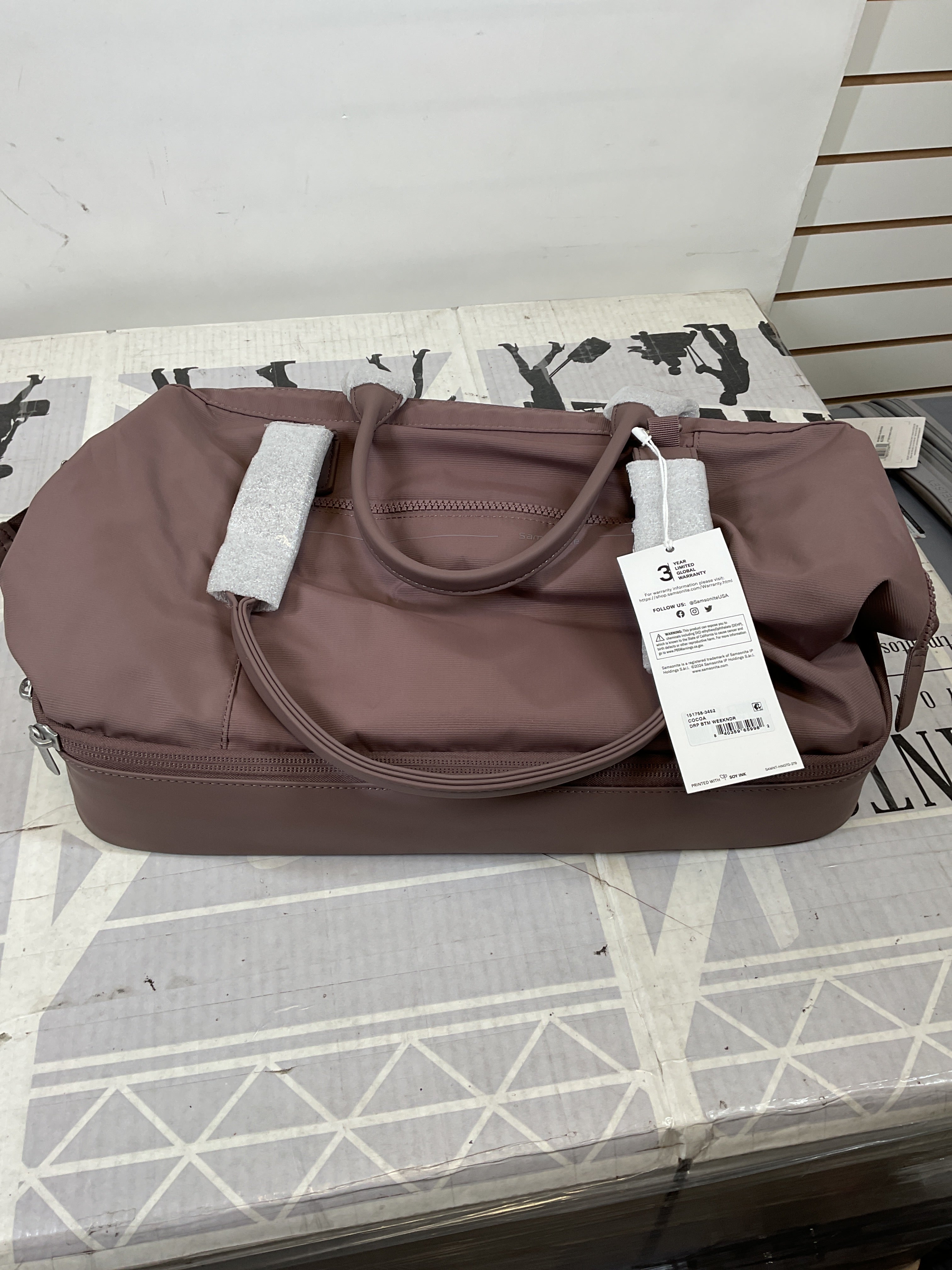 Samsonite Better Than Basic Drop Bottom Weekender ( Chocolate Mauve , One Size ) Chocolate Mauve One Size U3