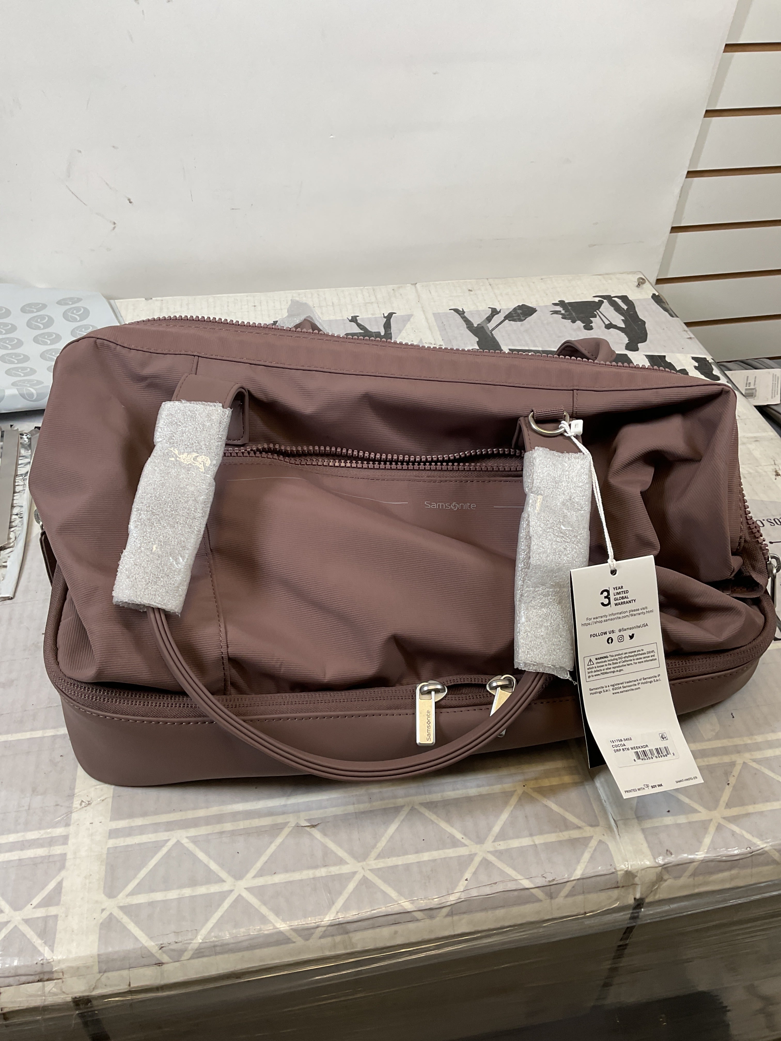 Samsonite Better Than Basic Drop Bottom Weekender ( Chocolate Mauve , One Size ) Chocolate Mauve One Size U4