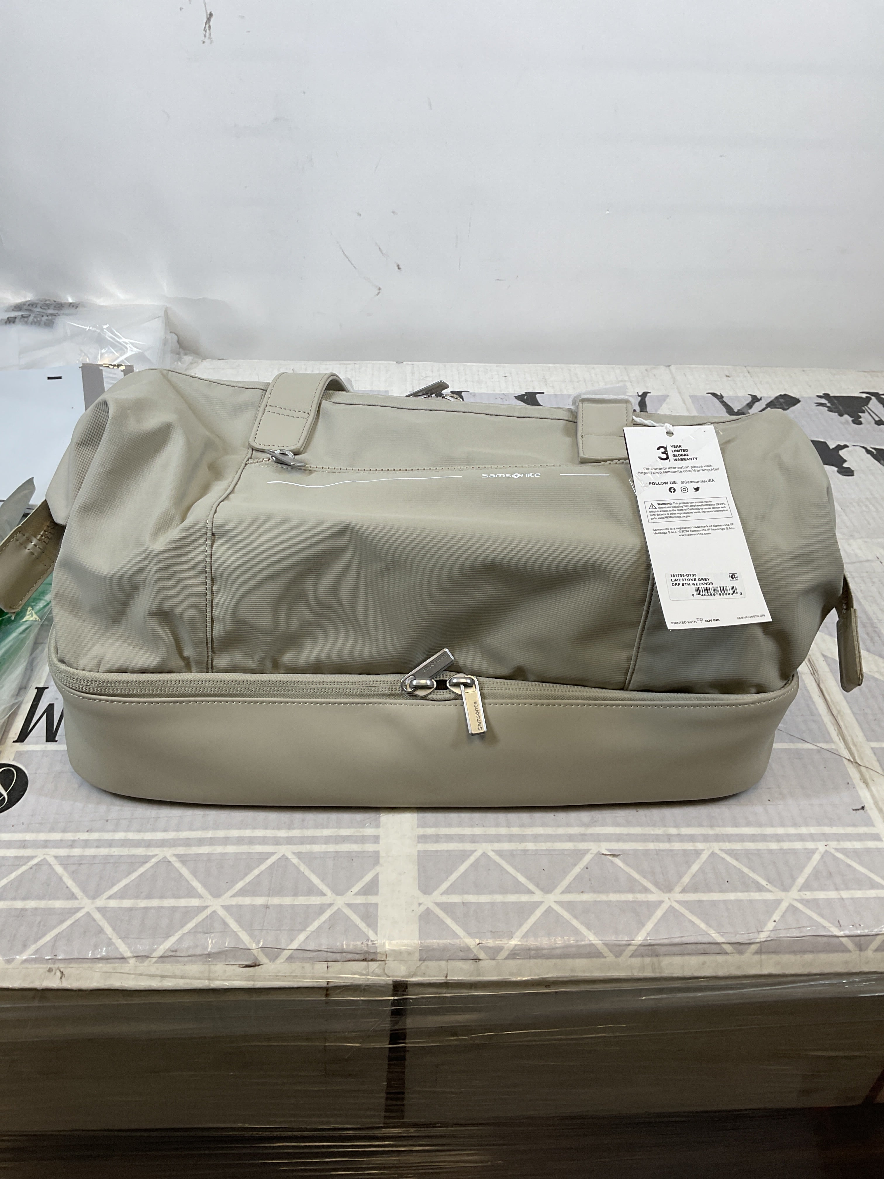 Samsonite Better Than Basic Drop Bottom Weekender ( Limestone Grey , One Size ) Limestone Grey One Size U5