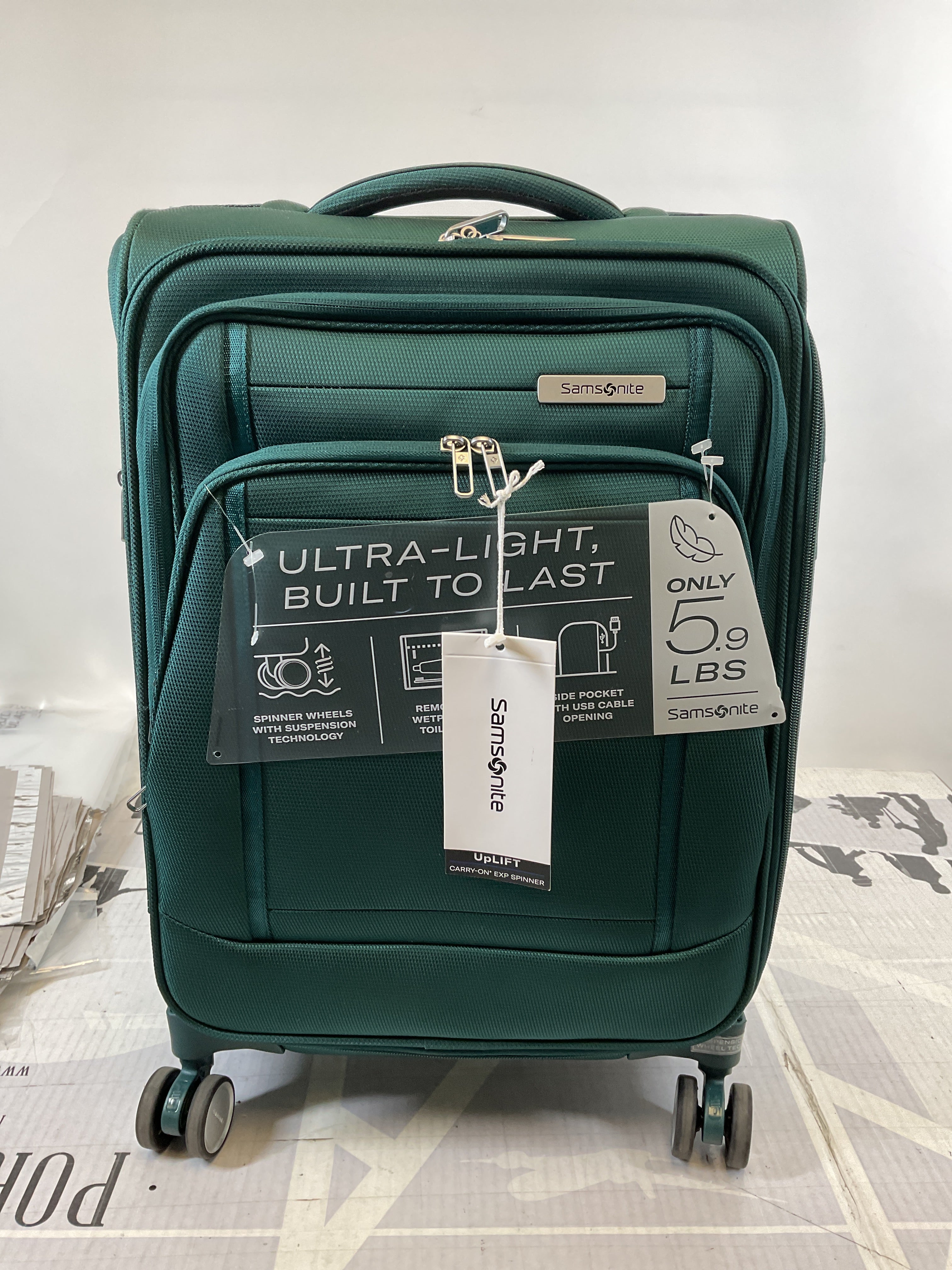 Samsonite UpLIFT Lightweight Softside Expandable Luggage ( Emerald Green , Carry-On ) Emerald Green Carry On U5