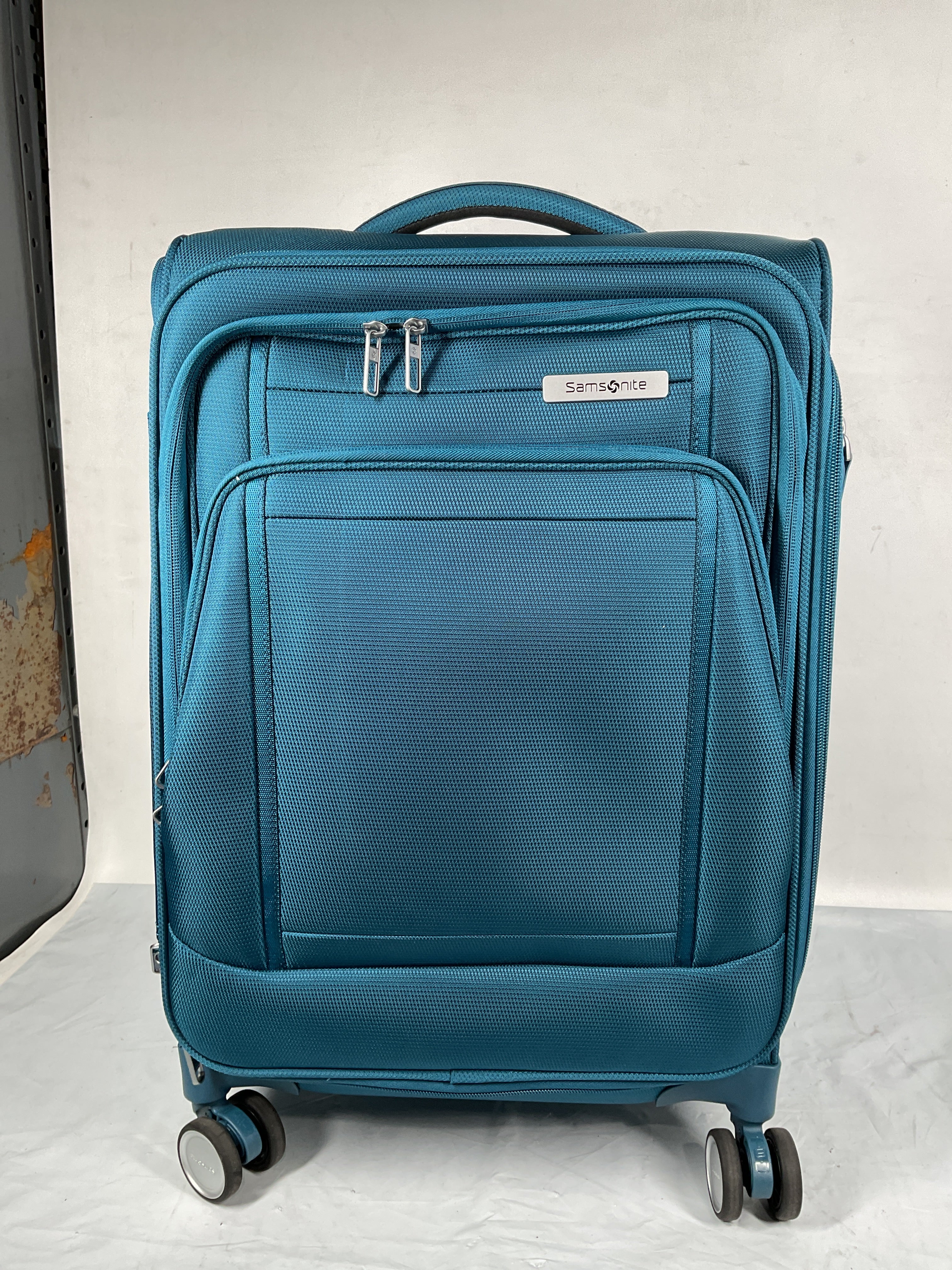 Samsonite UpLIFT Lightweight Softside Expandable Luggage ( Cerulean Blue , Carry-On ) Cerulean Blue Carry On U6