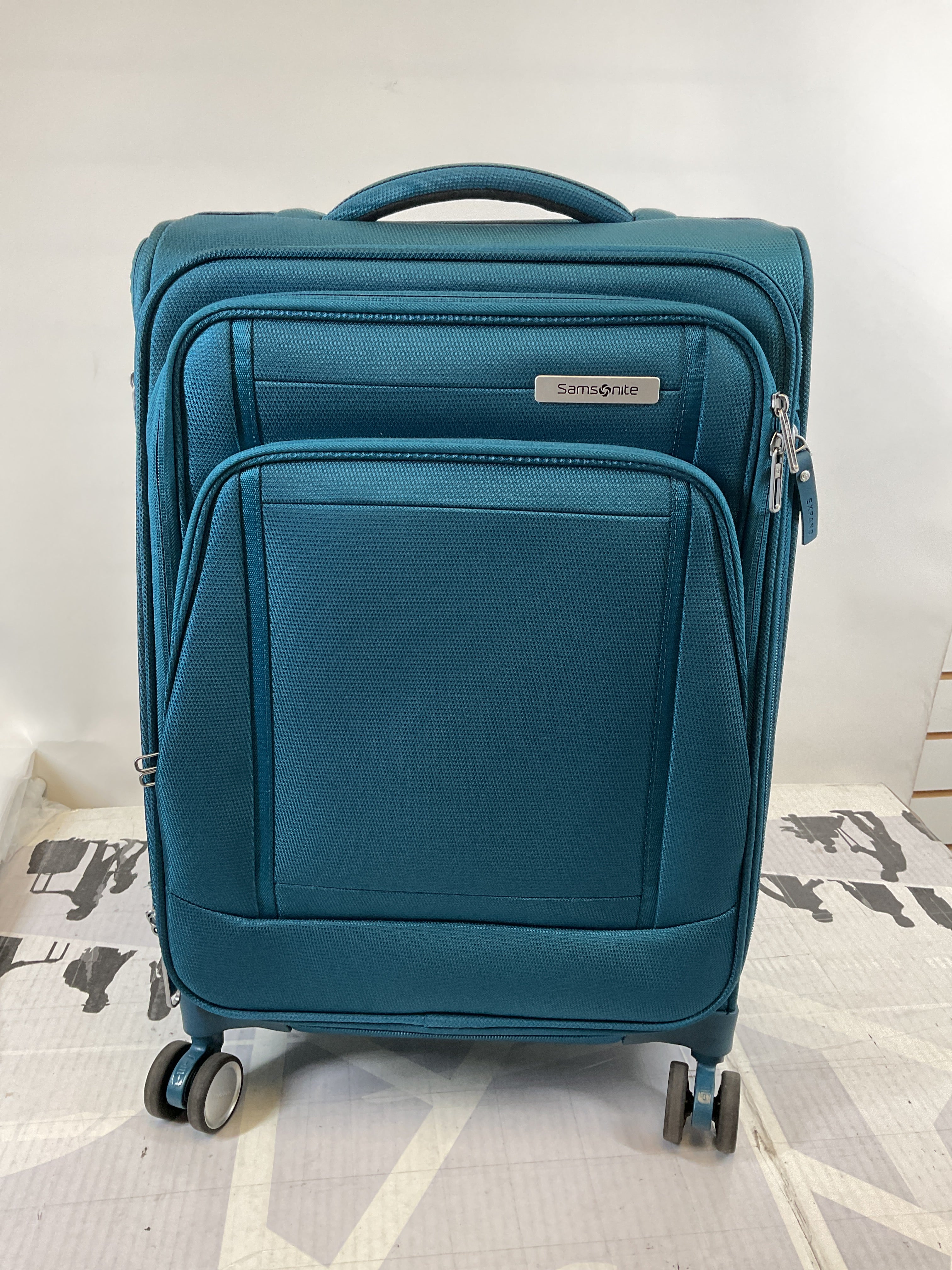 Samsonite UpLIFT Lightweight Softside Expandable Luggage ( Cerulean Blue , Carry-On ) Cerulean Blue Carry On U7