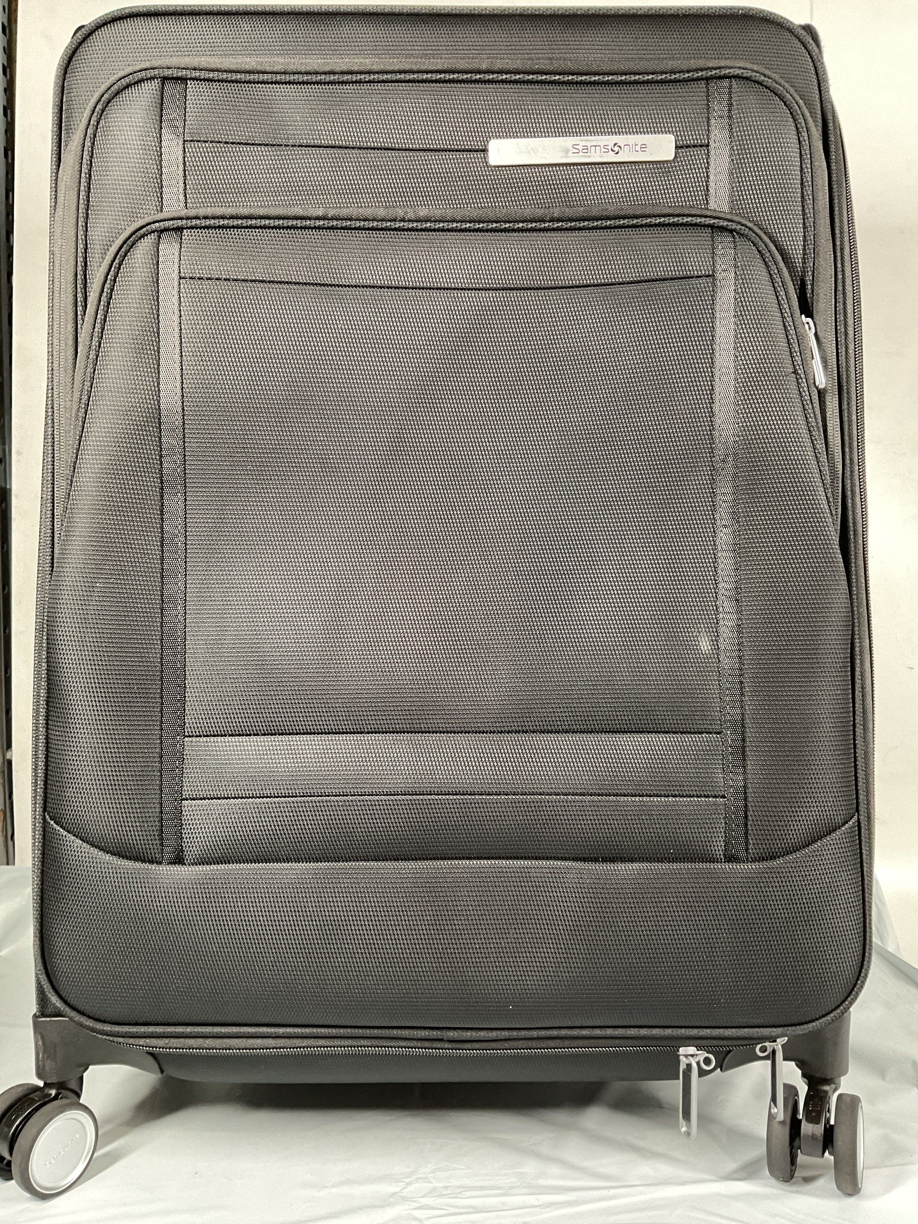 Samsonite UpLIFT Lightweight Softside Expandable Luggage ( Black , Medium Checked ) Black Medium Checked U2