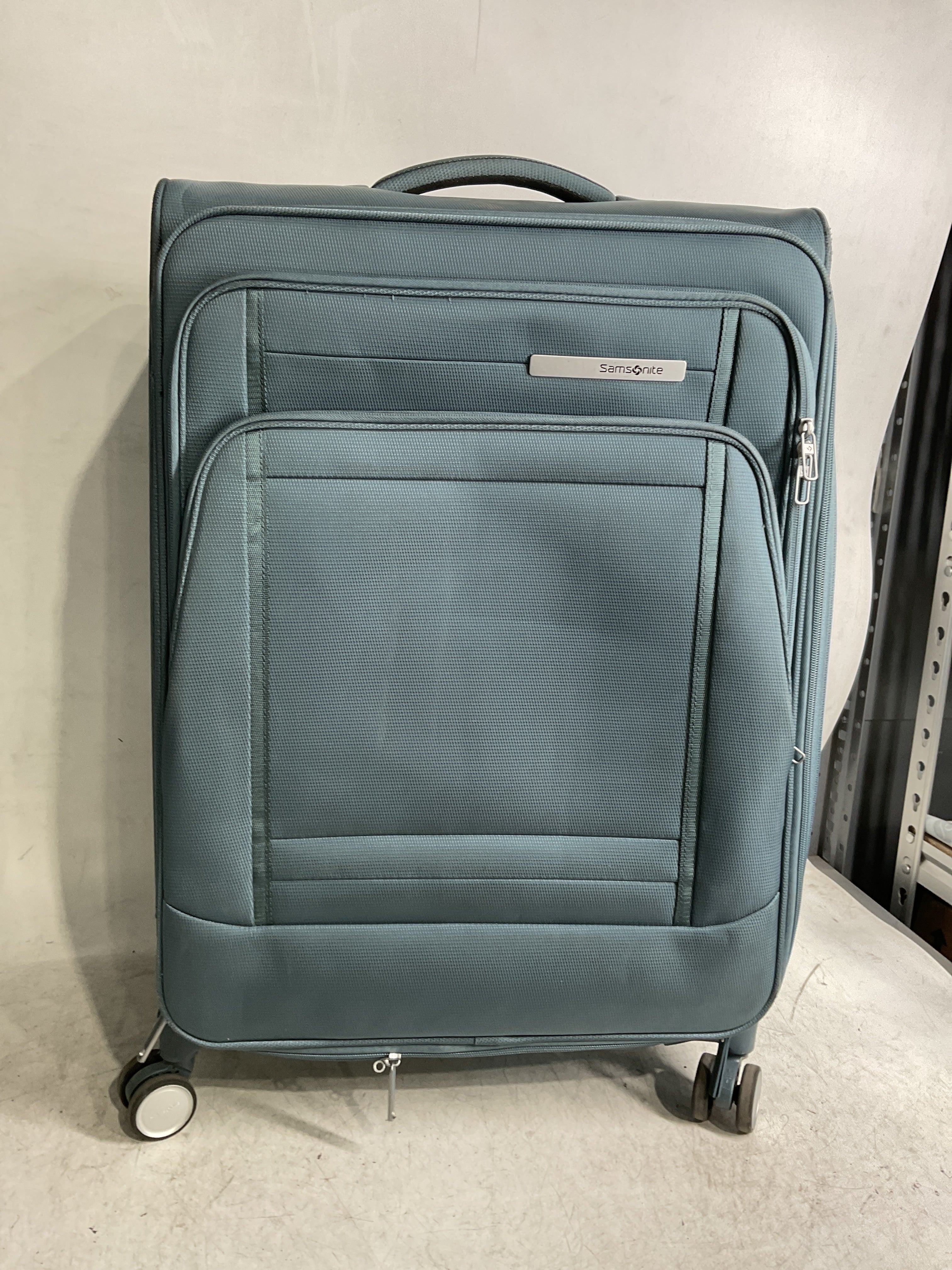Samsonite UpLIFT Lightweight Softside Expandable Luggage ( Elemental Blue , Medium Checked ) Elemental Blue Medium Checked U1
