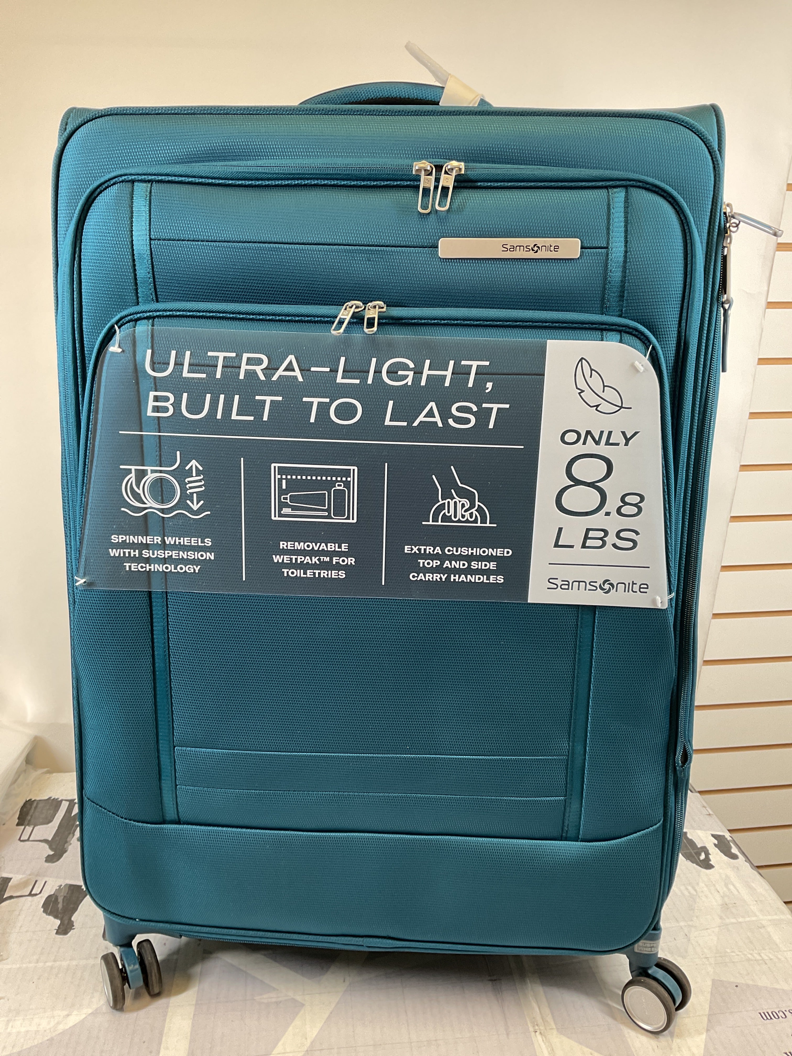 Samsonite UpLIFT Lightweight Softside Expandable Luggage ( Cerulean Blue , Large Checked ) Cerulean Blue Large Checked U8