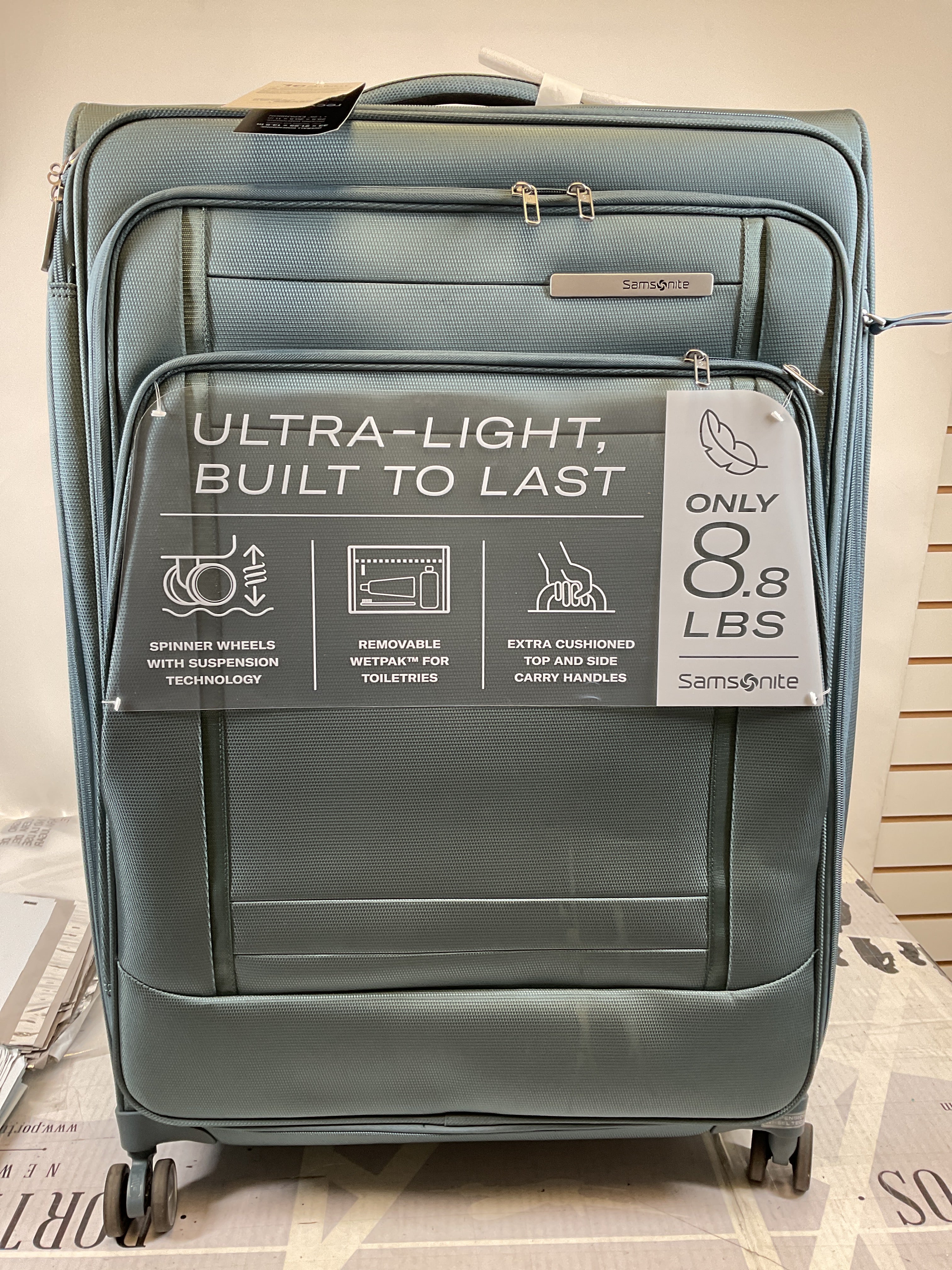 Samsonite UpLIFT Lightweight Softside Expandable Luggage ( Elemental Blue , Large Checked ) Elemental Blue Large Checked U5