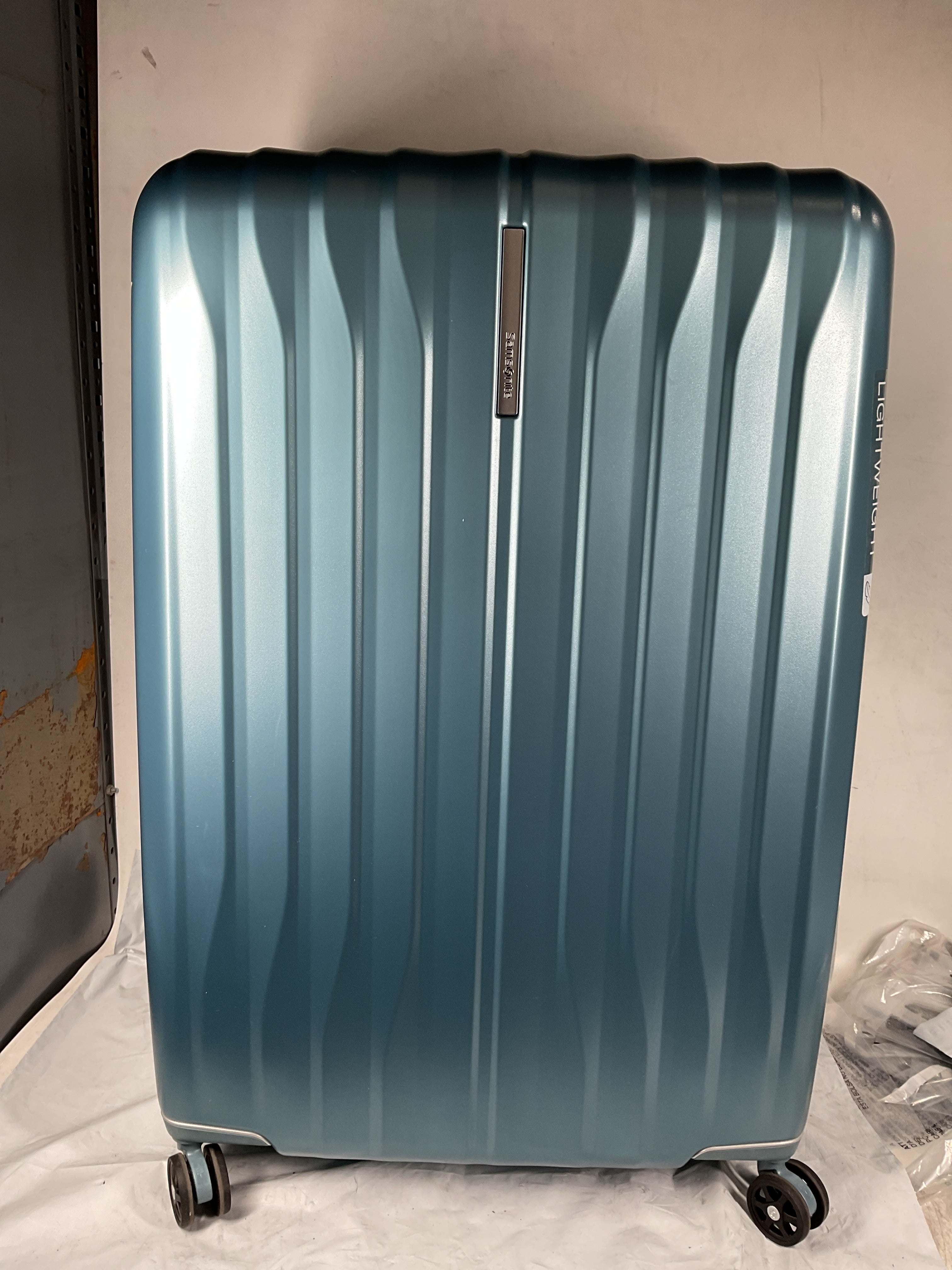 Samsonite UpLIFT Hardside Luggage with Spinner Wheels - Airline-Approved, TSA Lock, Adjustable Handle System - Polycarbonate Hard Suitcase for Ultra Lightweight Travel ( Elemental Blue , Checked-X-Large-31-Inch ) Elemental Blue Checked X Large 3 U1