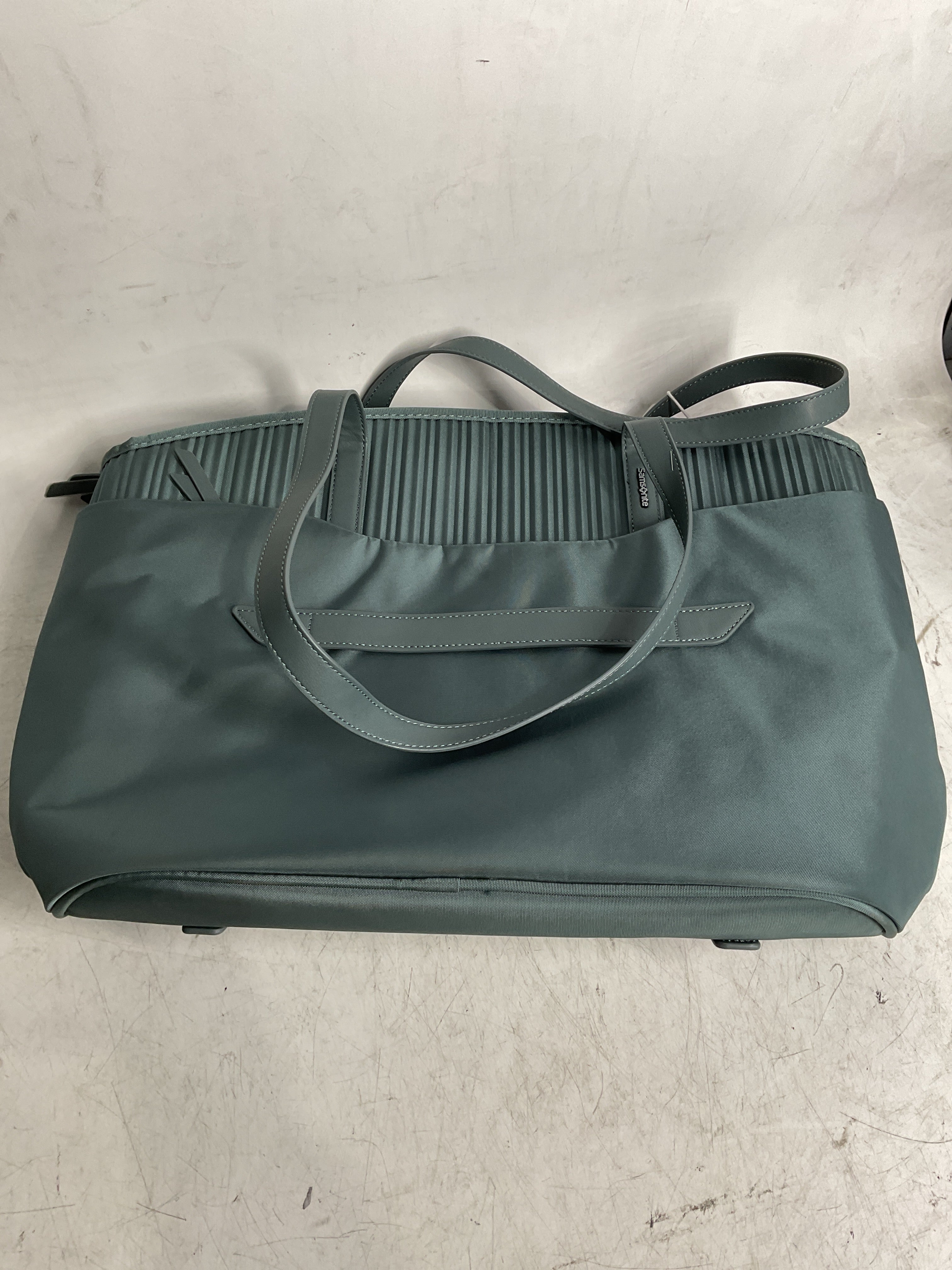 Samsonite Silhouette 18 Womens Tote ( Slate Blue , One Size ) Slate Blue One Size U1