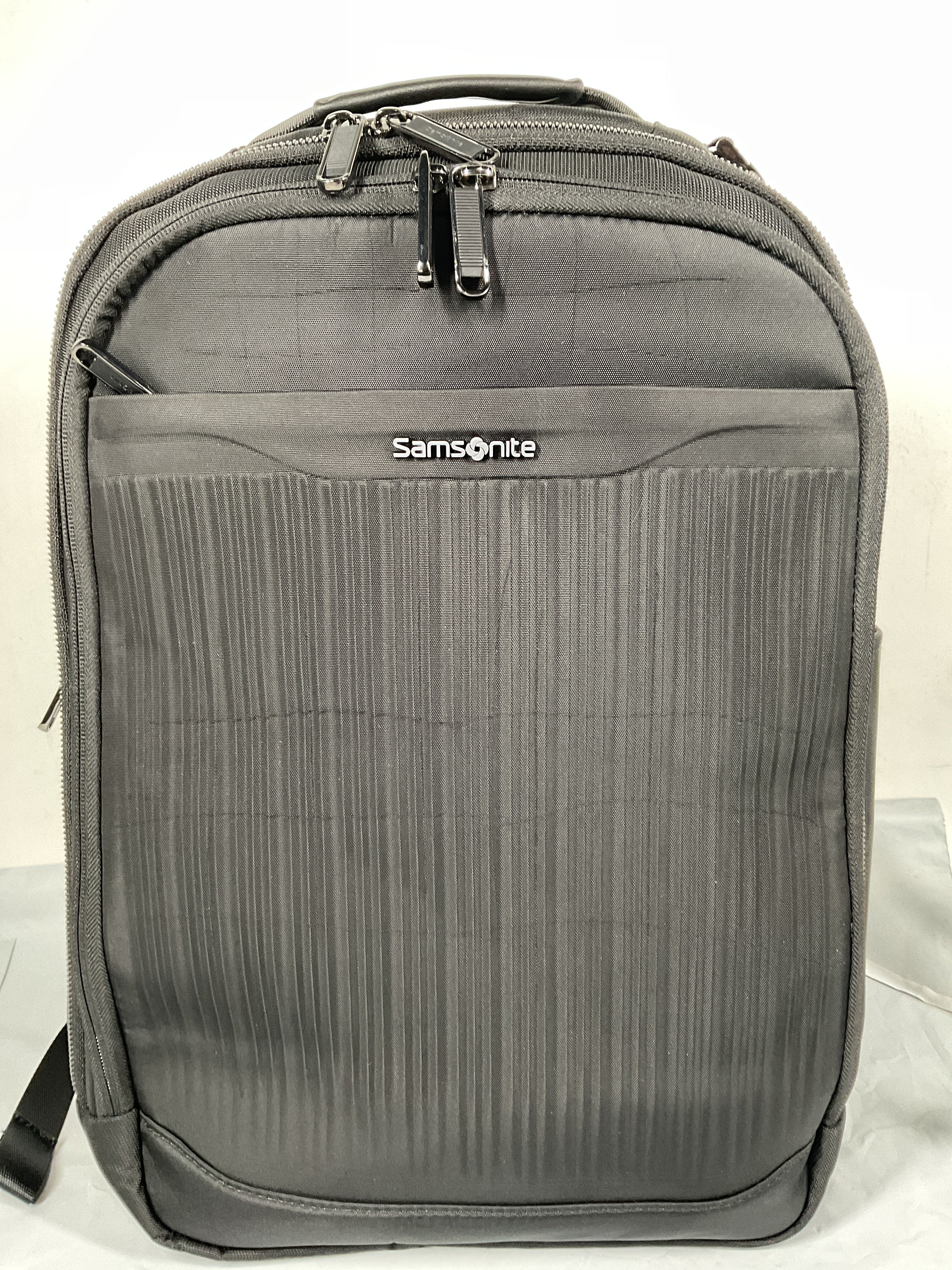Samsonite Silhouette 18 Classic Backpack ( Black , One Size ) Black One Size U1
