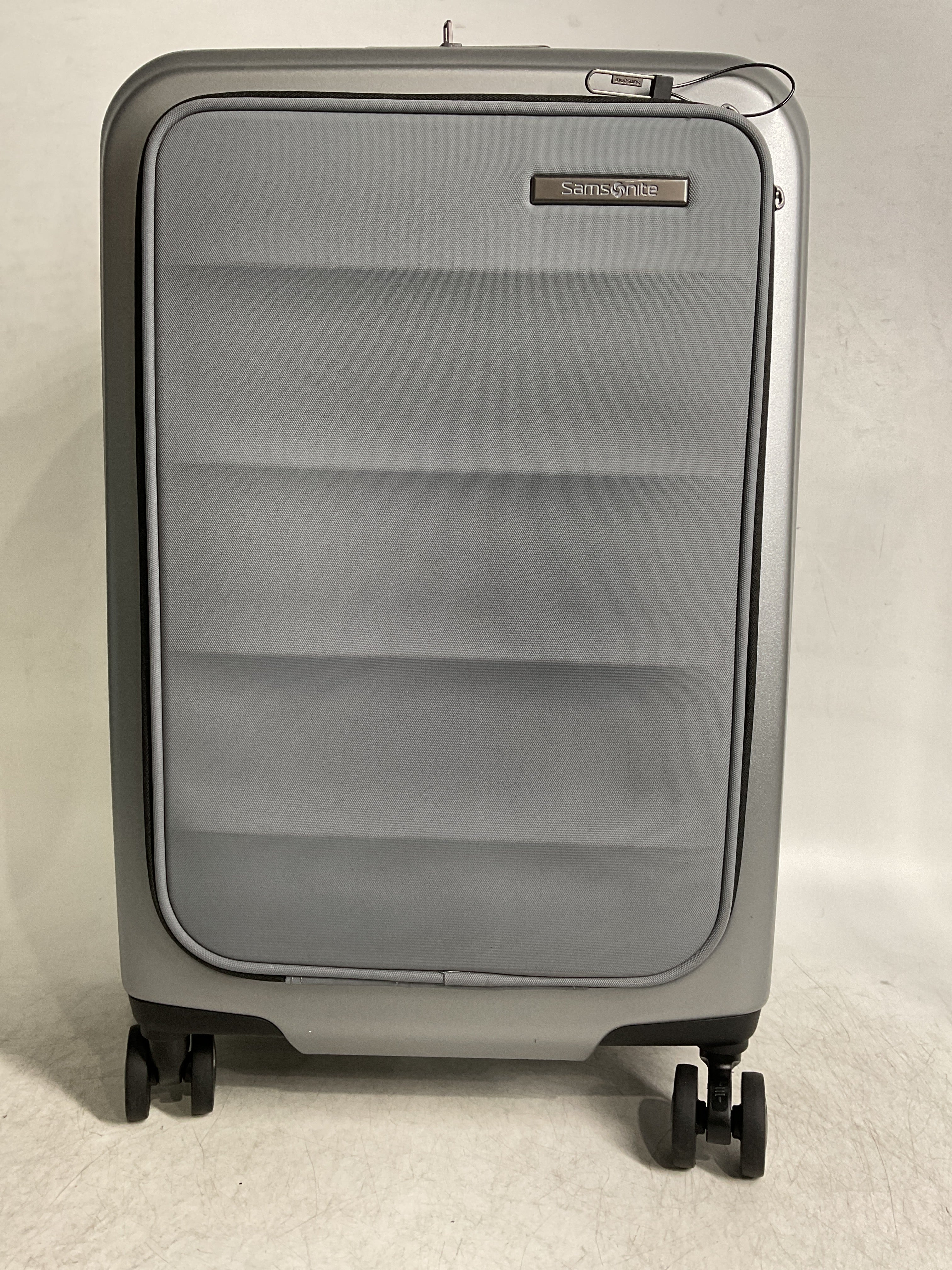 Samsonite Octiv Hardside Spinner ( Aluminum Silver , Front Pocket Carry-On 21 inch ) Aluminum Silver Front Pocket Carry On 21 Inch U2