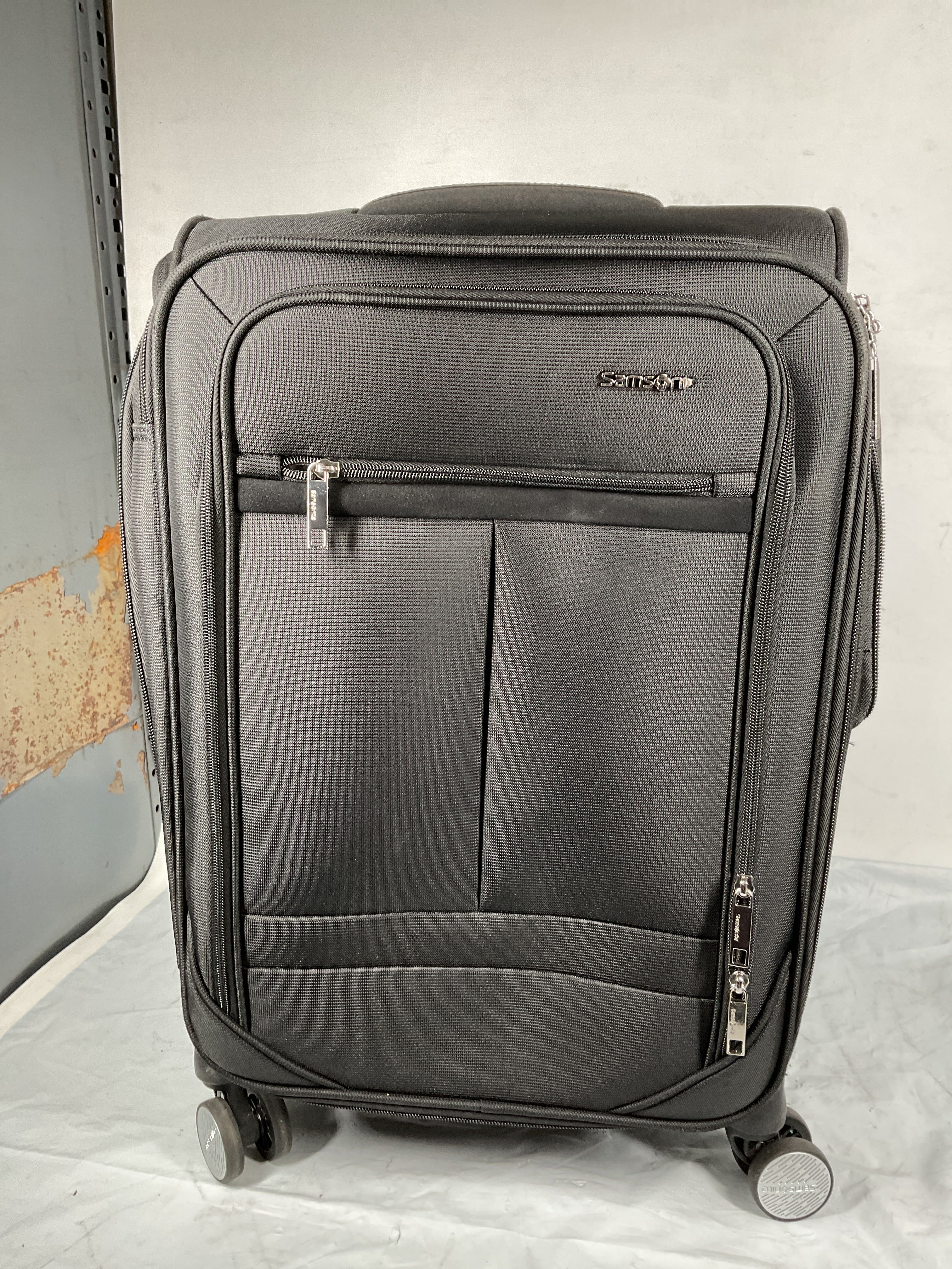 Samsonite Element Carry-On Soft-Sided Expandable 21-Inch Suitcase: Airline Approved for Most Major Airlines, Durable, 360 Spinner Wheels, Adjustable Handle, 2 Front & Side Pocket ( Black , 21-Inch Carry-On ) Black 21 Inch Carry On U12