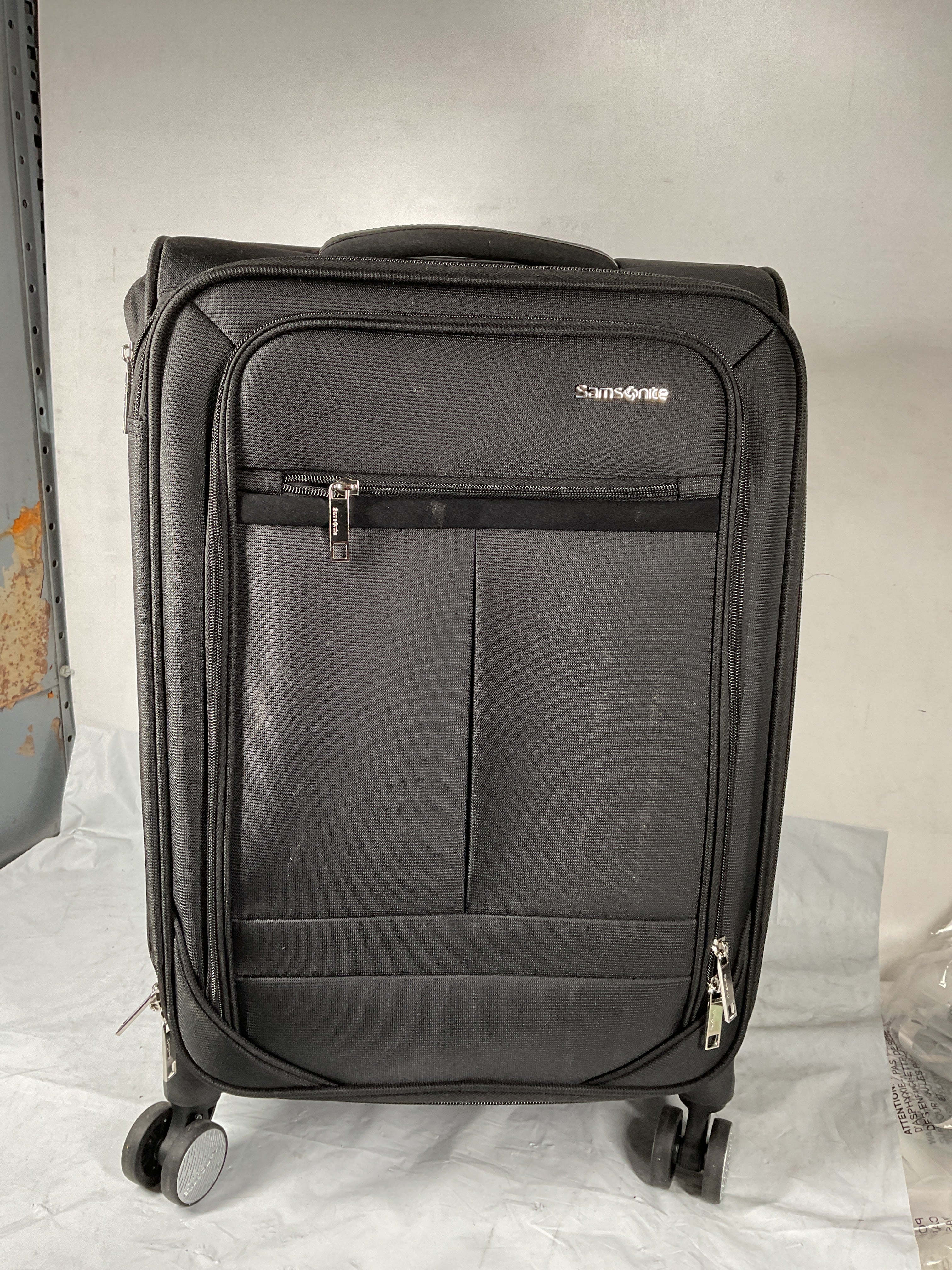 Samsonite Element Carry-On Soft-Sided Expandable 21-Inch Suitcase: Airline Approved for Most Major Airlines, Durable, 360 Spinner Wheels, Adjustable Handle, 2 Front & Side Pocket ( Black , 21-Inch Carry-On ) Black 21 Inch Carry On U18