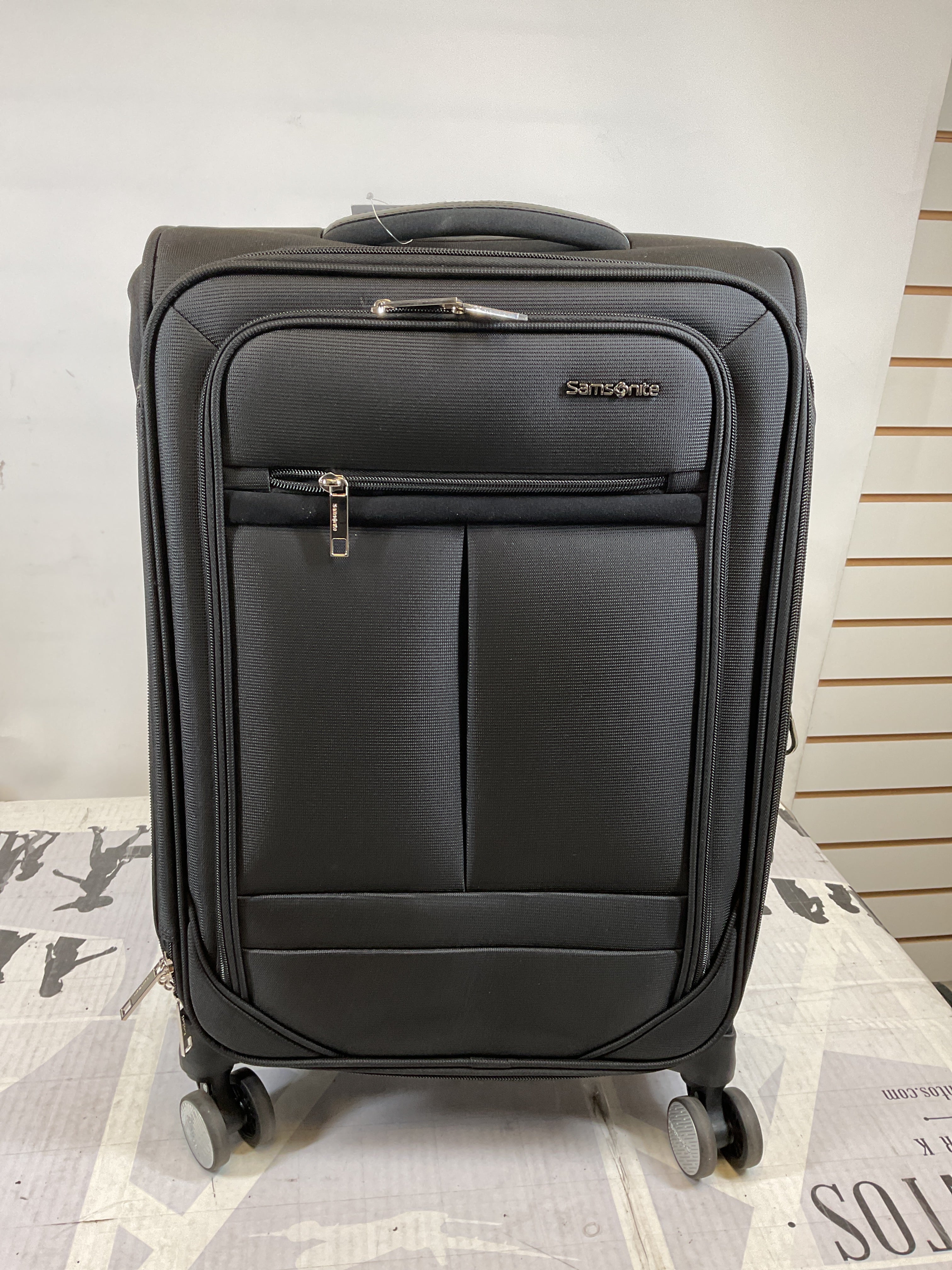 Samsonite Element Carry-On Soft-Sided Expandable 21-Inch Suitcase: Airline Approved for Most Major Airlines, Durable, 360 Spinner Wheels, Adjustable Handle, 2 Front & Side Pocket ( Black , 21-Inch Carry-On ) Black 21 Inch Carry On U28