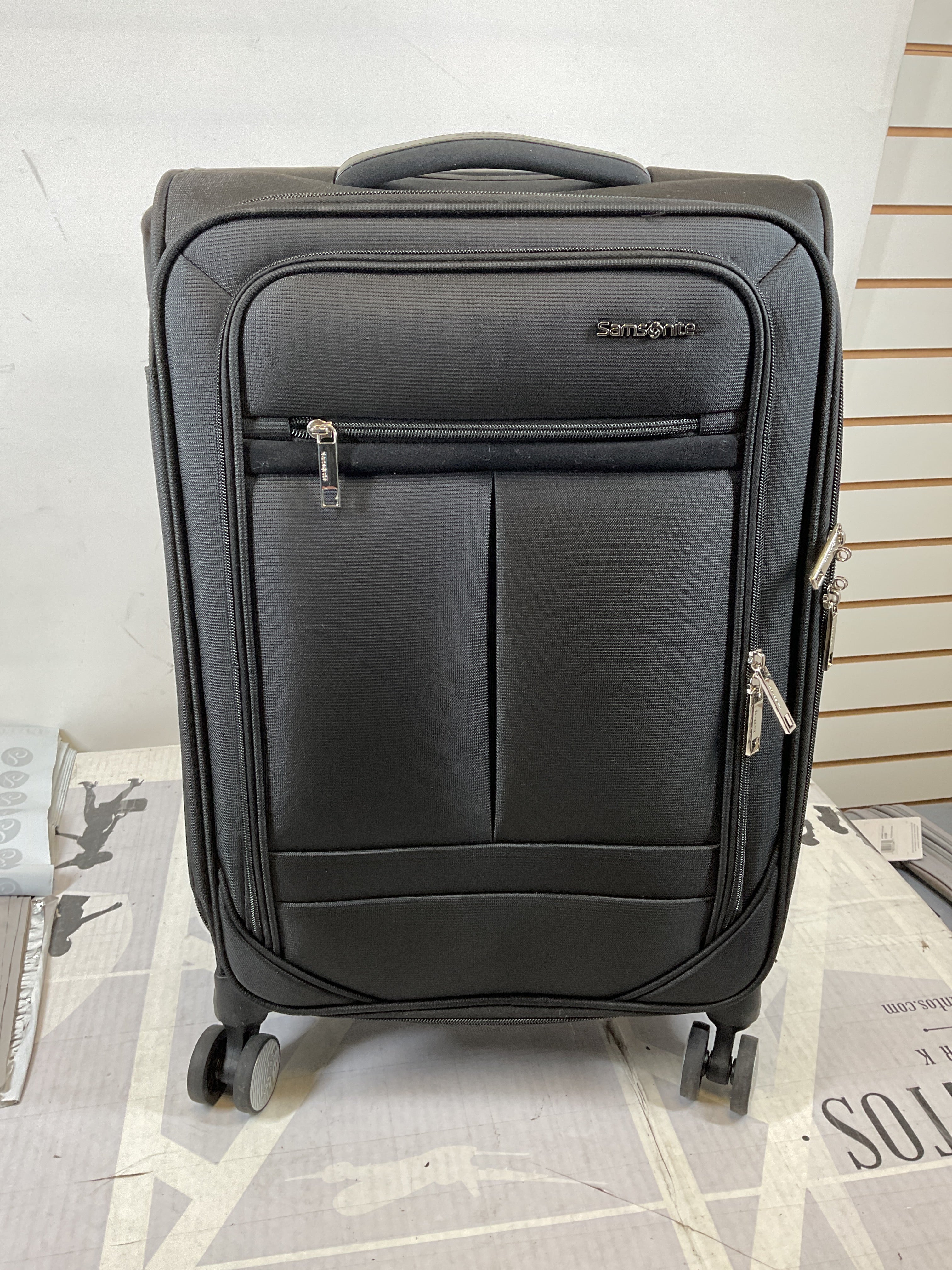 Samsonite Element Carry-On Soft-Sided Expandable 21-Inch Suitcase: Airline Approved for Most Major Airlines, Durable, 360 Spinner Wheels, Adjustable Handle, 2 Front & Side Pocket ( Black , 21-Inch Carry-On ) Black 21 Inch Carry On U31
