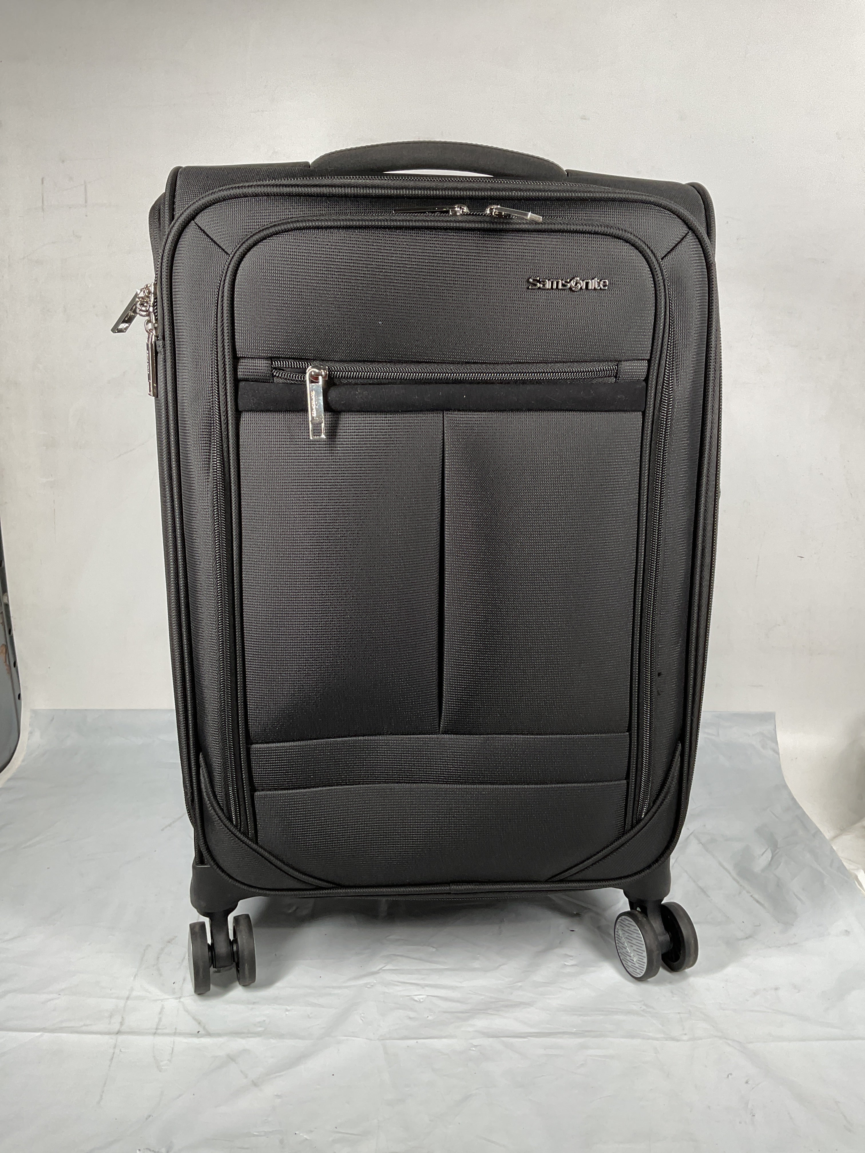 Samsonite Element Carry-On Soft-Sided Expandable 21-Inch Suitcase: Airline Approved for Most Major Airlines, Durable, 360 Spinner Wheels, Adjustable Handle, 2 Front & Side Pocket ( Black , 21-Inch Carry-On ) Black 21 Inch Carry On U6