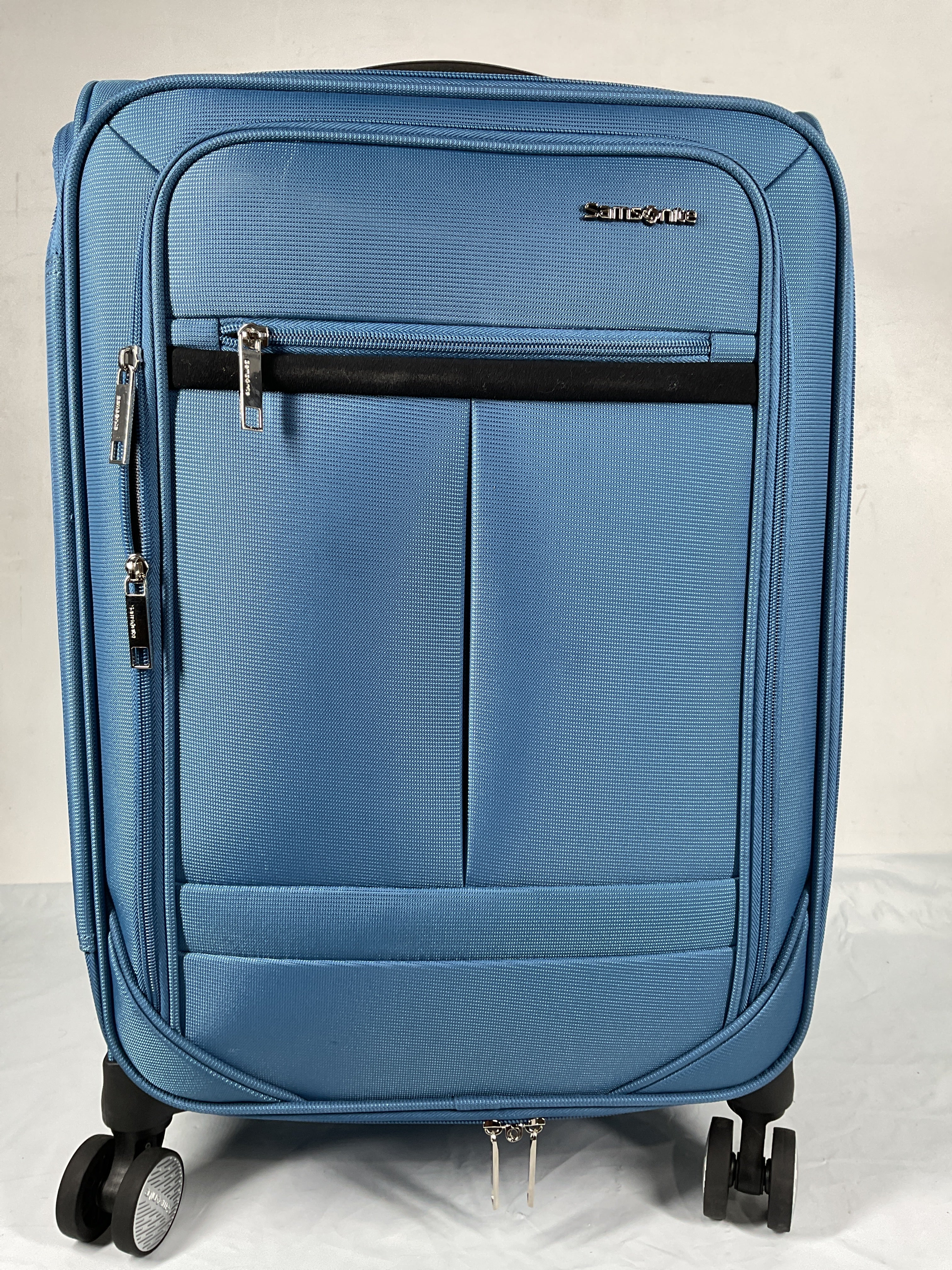 Samsonite Element Carry-On Soft-Sided Expandable 21-Inch Suitcase: Airline Approved for Most Major Airlines, Durable, 360 Spinner Wheels, Adjustable Handle, 2 Front & Side Pocket ( Captains Blue , 21-Inch Carry-On ) Captains Blue 21 Inch Carry O U2