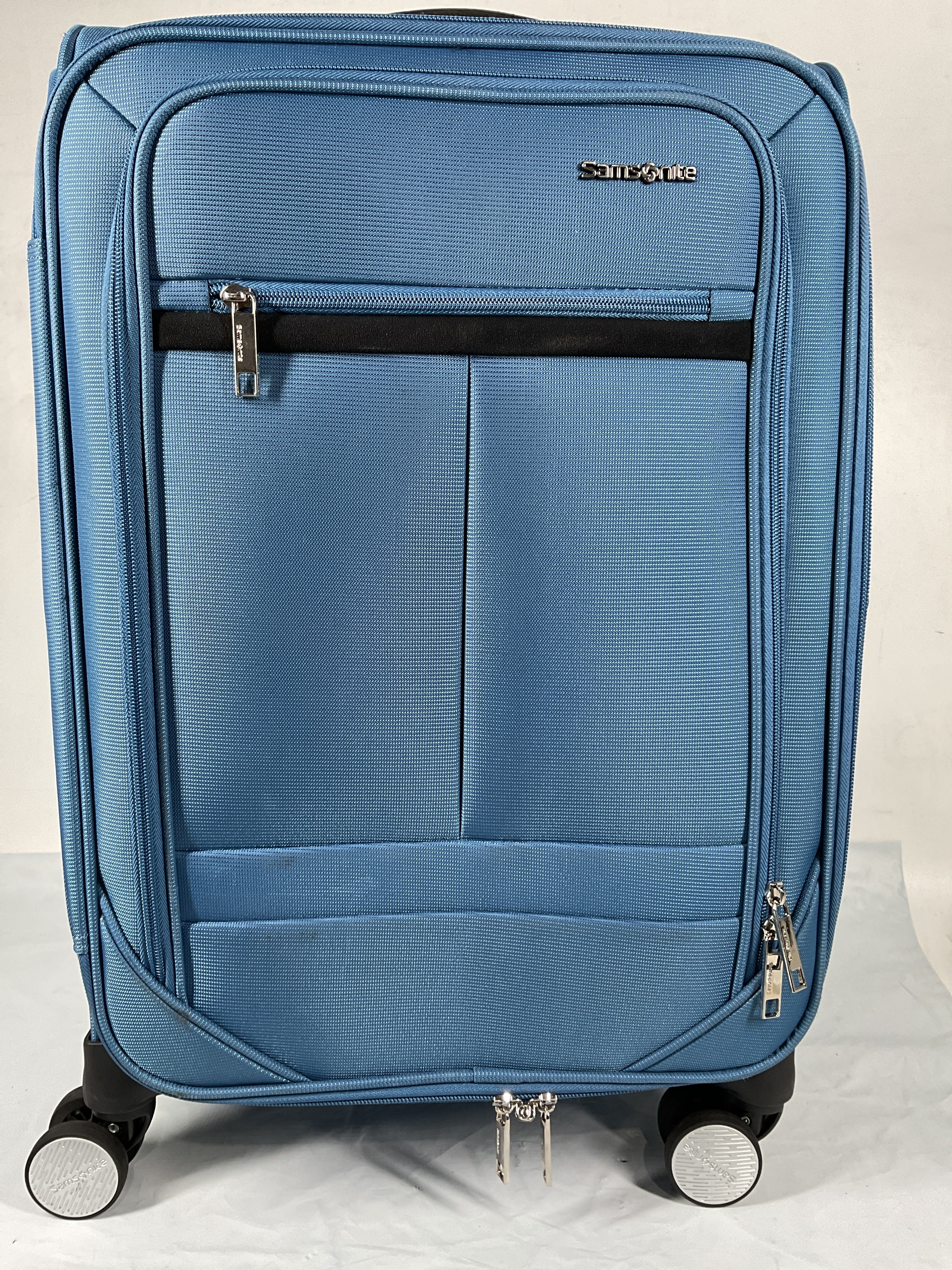 Samsonite Element Carry-On Soft-Sided Expandable 21-Inch Suitcase: Airline Approved for Most Major Airlines, Durable, 360 Spinner Wheels, Adjustable Handle, 2 Front & Side Pocket ( Captains Blue , 21-Inch Carry-On ) Captains Blue 21 Inch Carry O U3