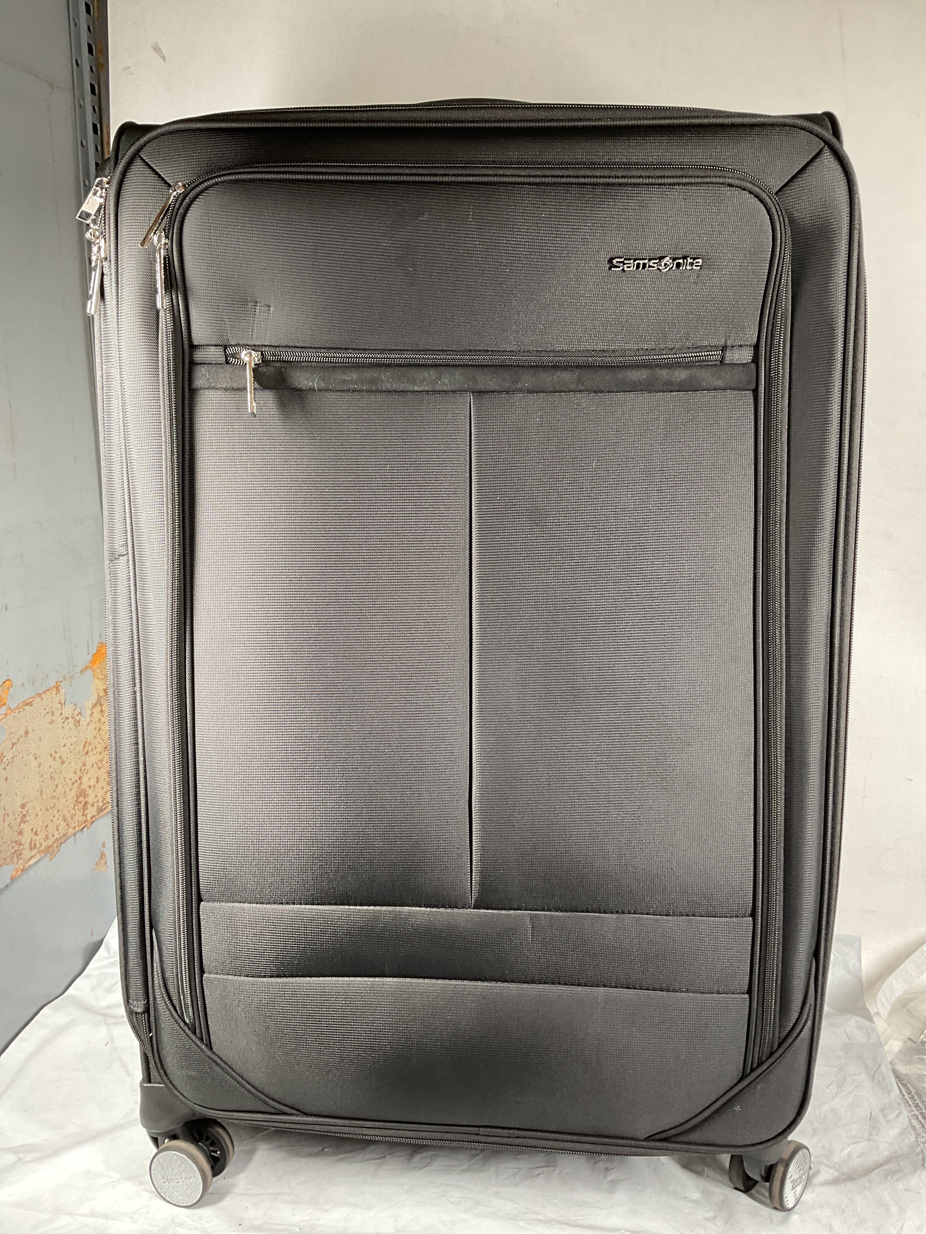 Samsonite Element Soft-Sided 29-Inch Lightweight Large Checked Expandable Suitcase: Durable, 360 Spinner Wheels, Adjustable Telescopic Handle, 2 Front & 1 Side Pocket ( Black , 29-Inch Checked-Large ) Black 29 Inch Checked Large U12