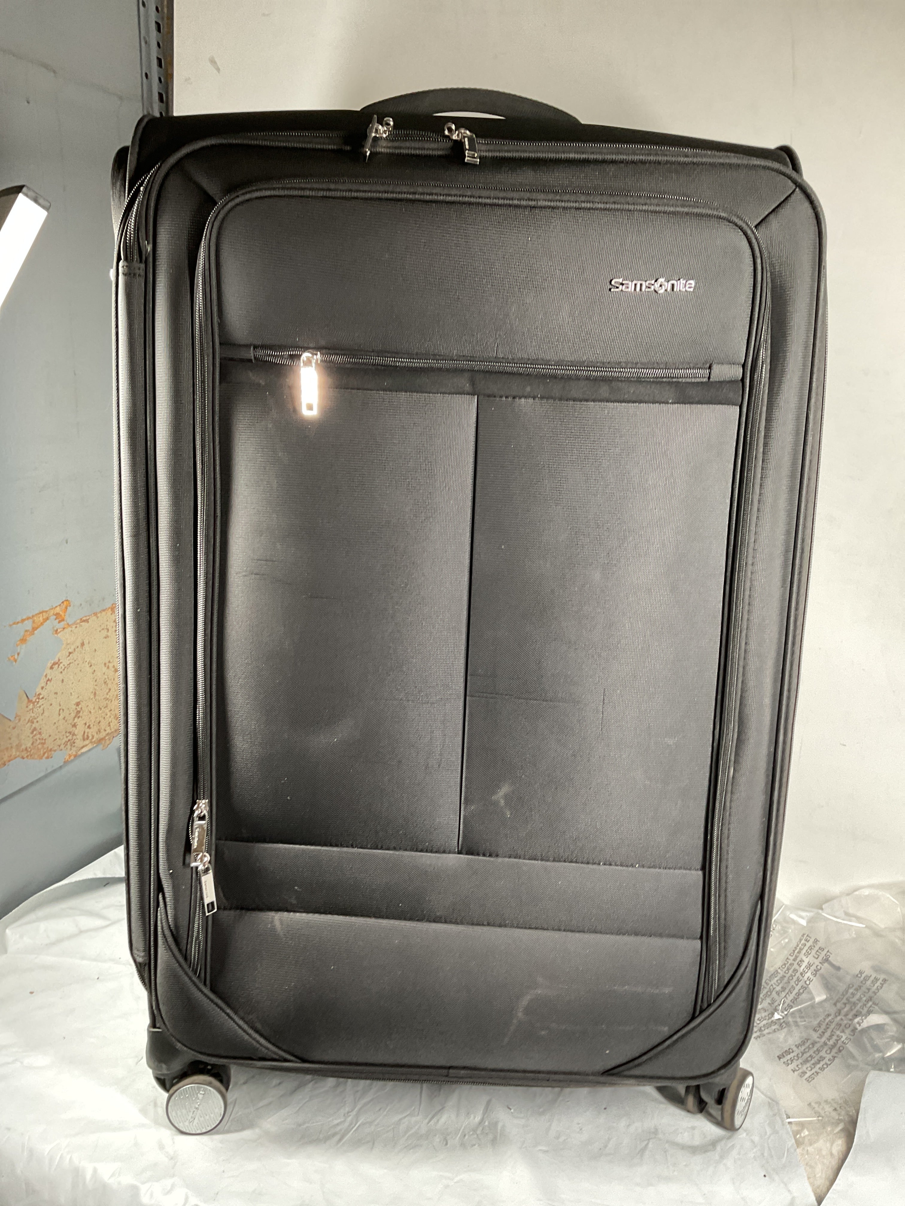 Samsonite Element Soft-Sided 29-Inch Lightweight Large Checked Expandable Suitcase: Durable, 360 Spinner Wheels, Adjustable Telescopic Handle, 2 Front & 1 Side Pocket ( Black , 29-Inch Checked-Large ) Black 29 Inch Checked Large U13