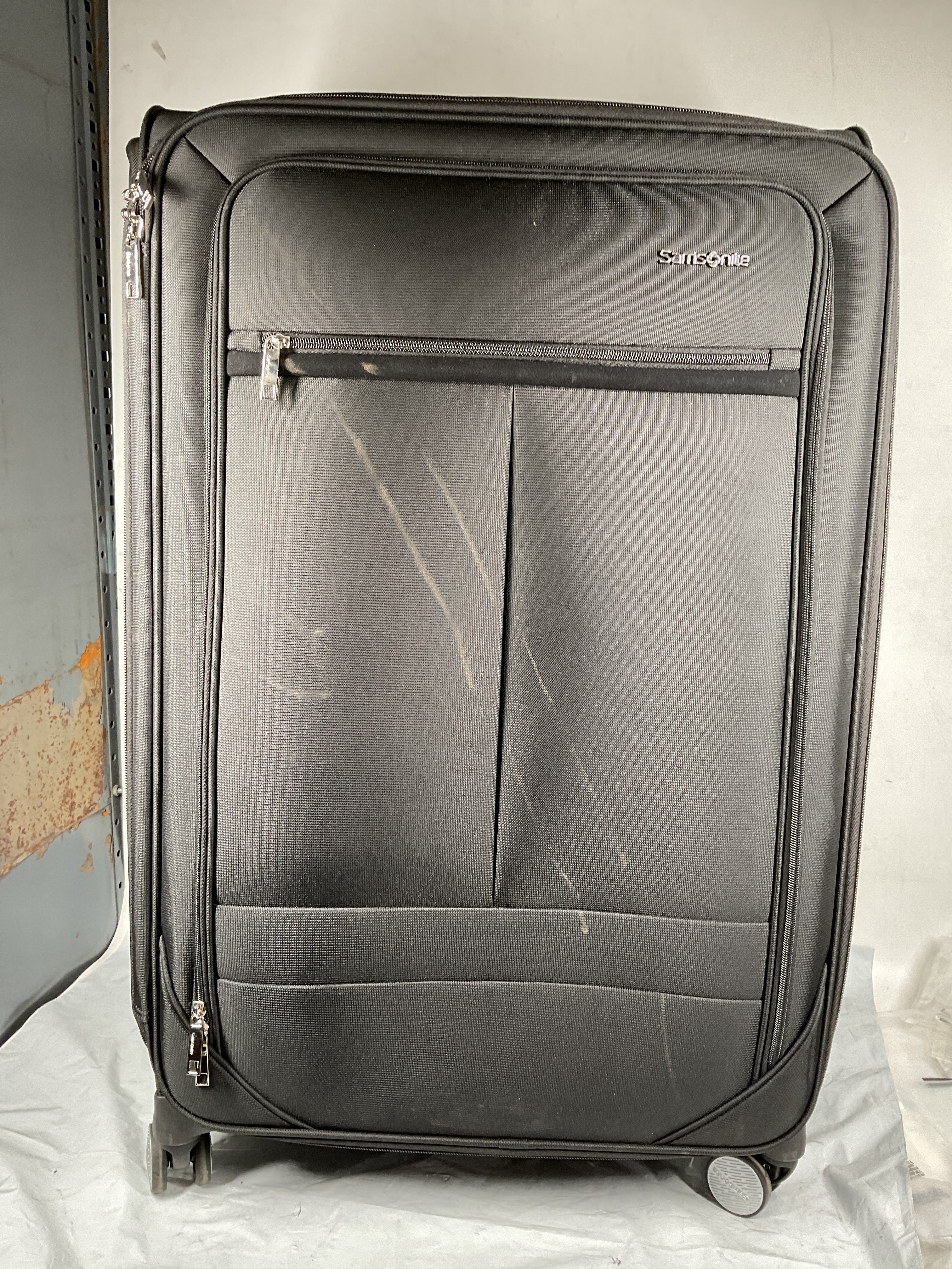 Samsonite Element Soft-Sided 29-Inch Lightweight Large Checked Expandable Suitcase: Durable, 360 Spinner Wheels, Adjustable Telescopic Handle, 2 Front & 1 Side Pocket ( Black , 29-Inch Checked-Large ) Black 29 Inch Checked Large U4