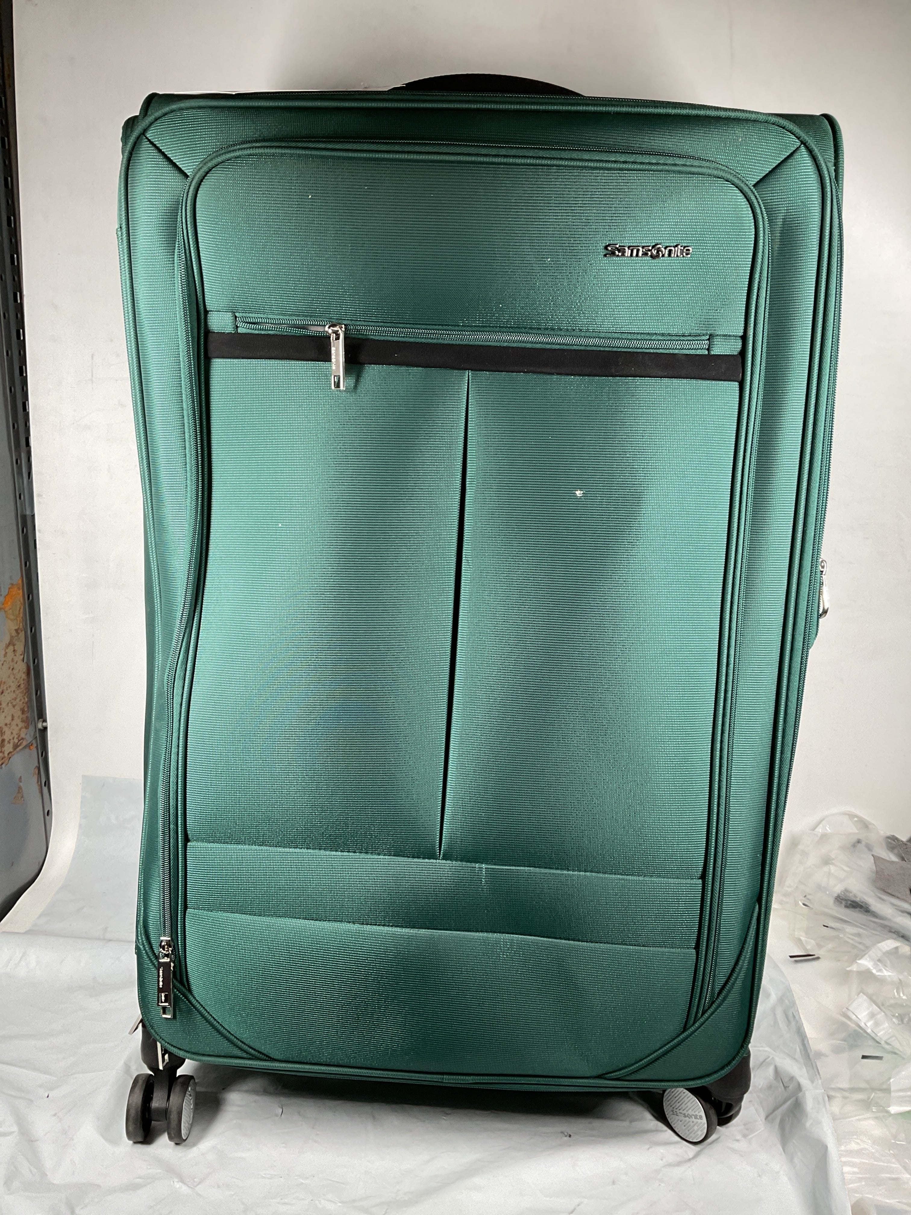 Samsonite Element Soft-Sided 29-Inch Lightweight Large Checked Expandable Suitcase: Durable, 360 Spinner Wheels, Adjustable Telescopic Handle, 2 Front & 1 Side Pocket ( Bistro Green , 29-Inch Checked-Large ) Bistro Green 29 Inch Checked Large U3