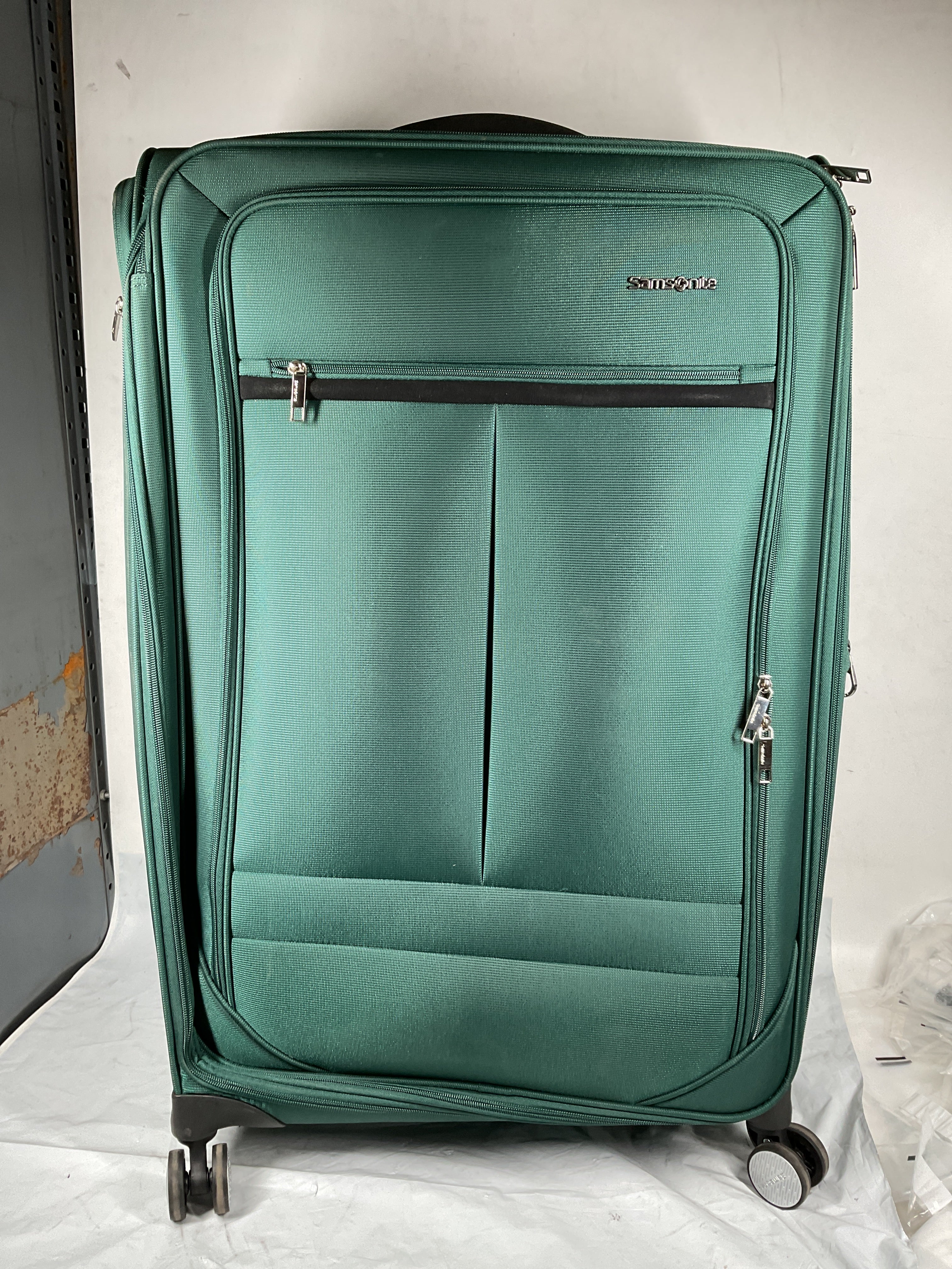 Samsonite Element Soft-Sided 29-Inch Lightweight Large Checked Expandable Suitcase: Durable, 360 Spinner Wheels, Adjustable Telescopic Handle, 2 Front & 1 Side Pocket ( Bistro Green , 29-Inch Checked-Large ) Bistro Green 29 Inch Checked Large U4