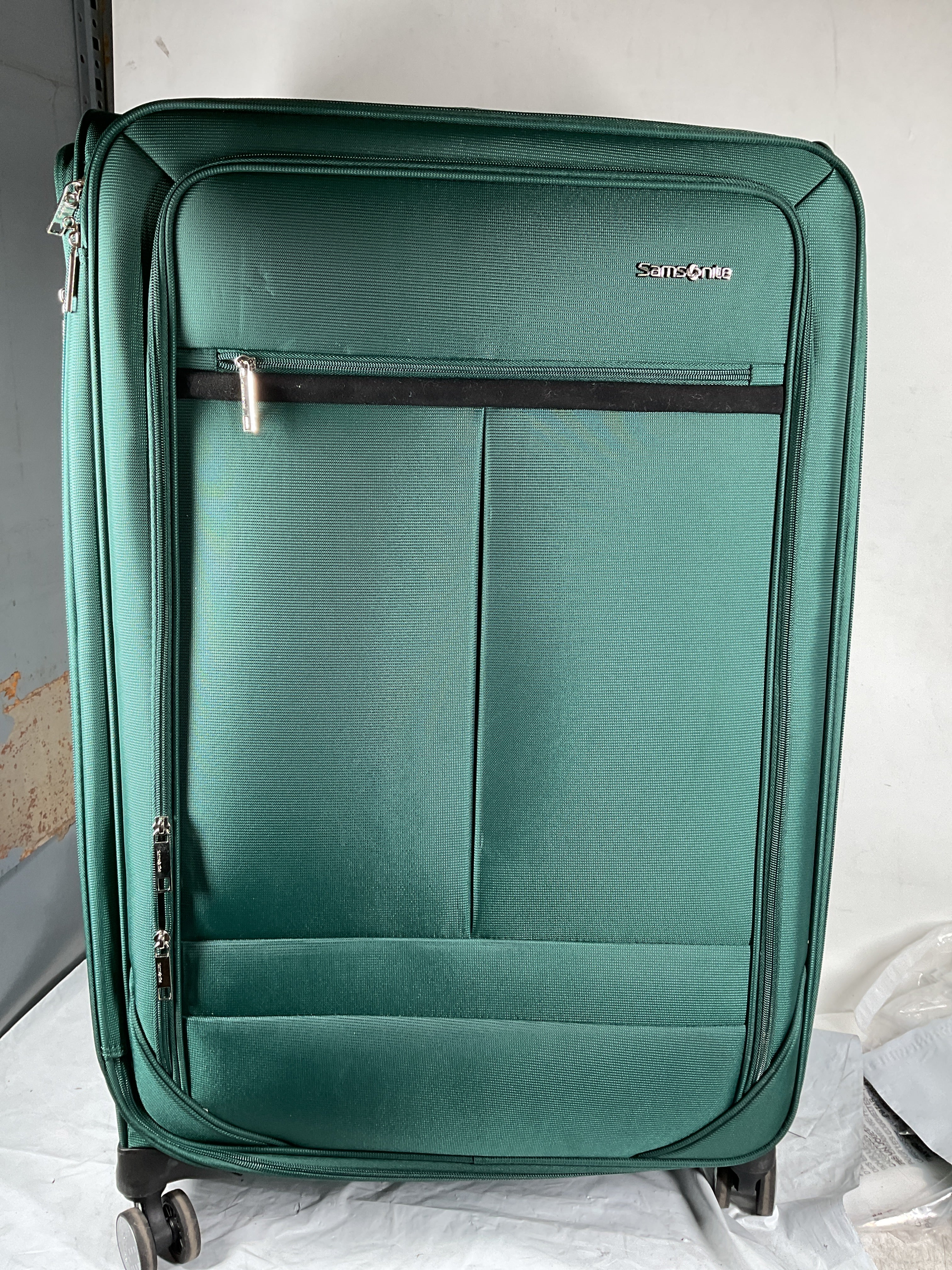 Samsonite Element Soft-Sided 29-Inch Lightweight Large Checked Expandable Suitcase: Durable, 360 Spinner Wheels, Adjustable Telescopic Handle, 2 Front & 1 Side Pocket ( Bistro Green , 29-Inch Checked-Large ) Bistro Green 29 Inch Checked Large U8