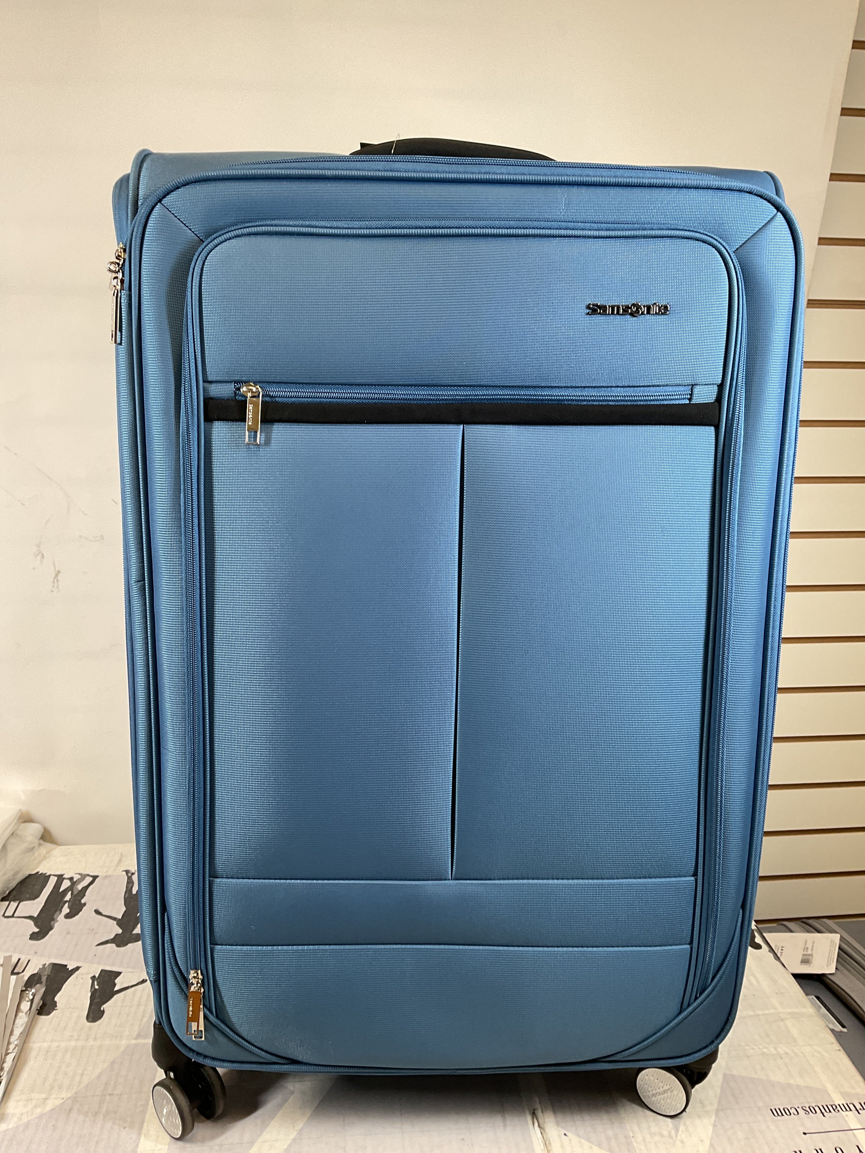 Samsonite Element Soft-Sided 29-Inch Lightweight X-Large Checked Expandable Suitcase: Durable, 360 Spinner Wheels, Adjustable Telescopic Handle, 2 Front & 1 Side Pocket ( Captains Blue , 29-Inch Checked-X-Large ) Captains Blue 29 Inch Checked X  U10