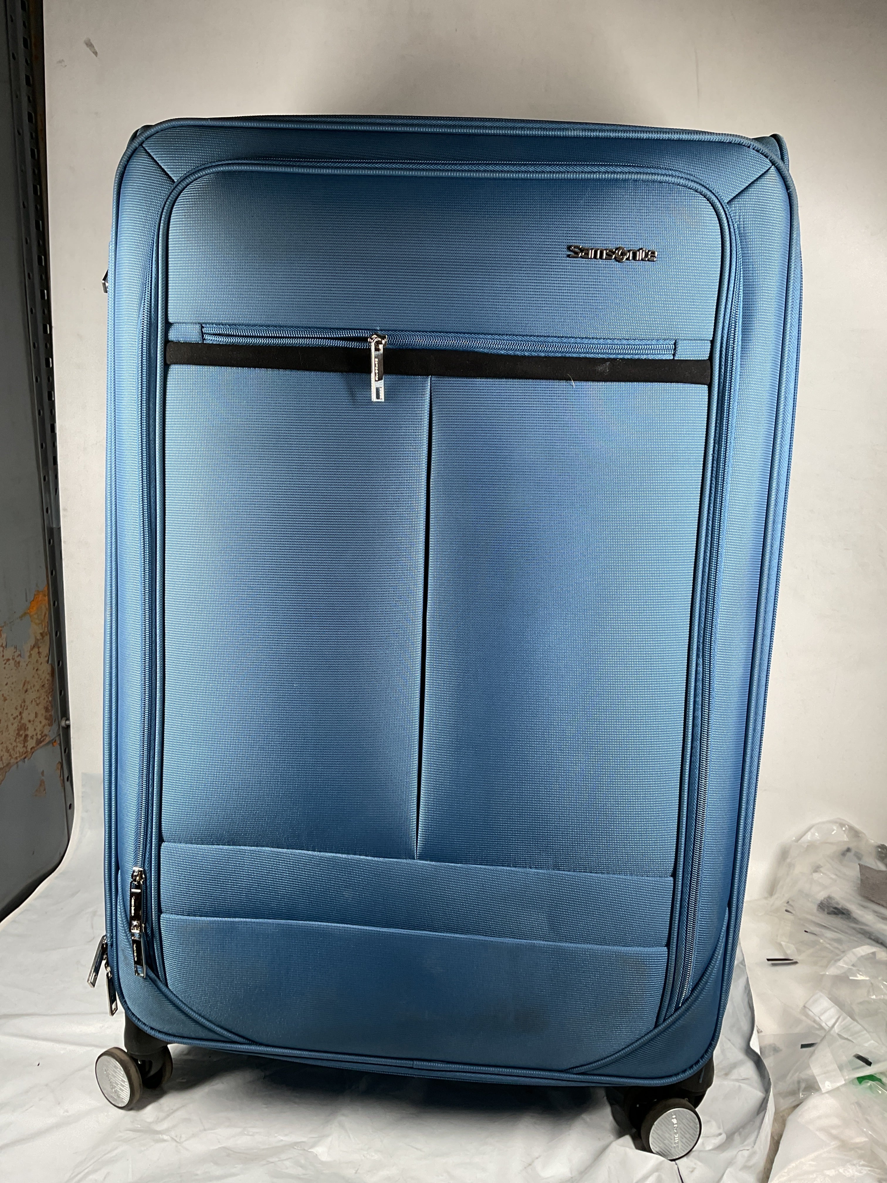 Samsonite Element Soft-Sided 29-Inch Lightweight Large Checked Expandable Suitcase: Durable, 360 Spinner Wheels, Adjustable Telescopic Handle, 2 Front & 1 Side Pocket ( Captains Blue , 29-Inch Checked-Large ) Captains Blue 29 Inch Checked Large U4